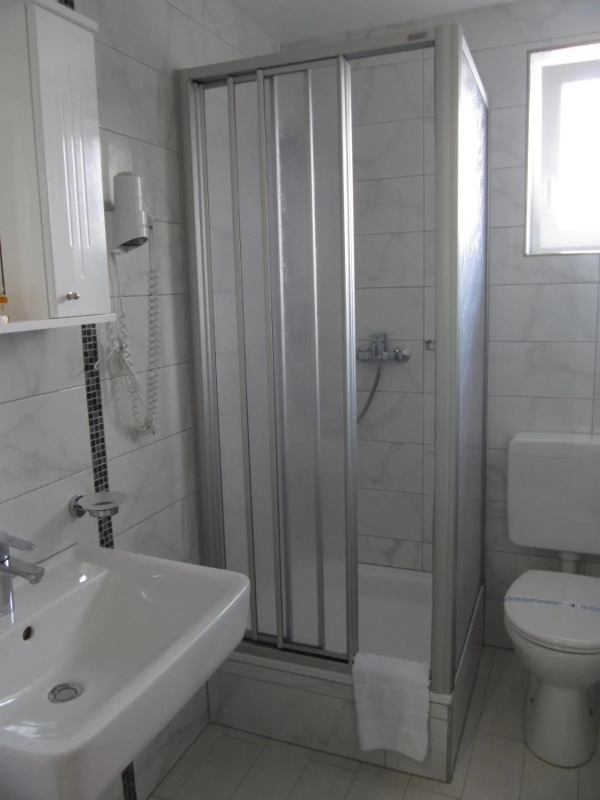 Shower in Hotel am Hauptbahnhof