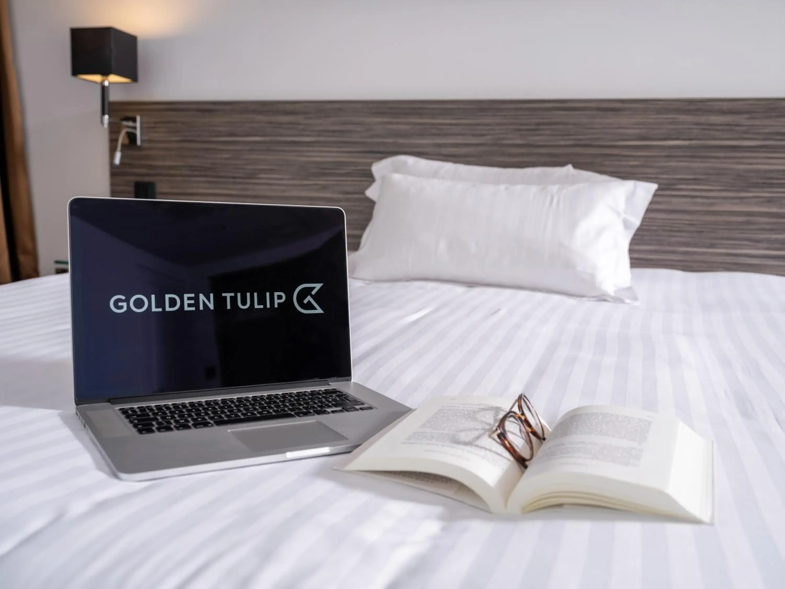 Bed in Golden Tulip La Baule