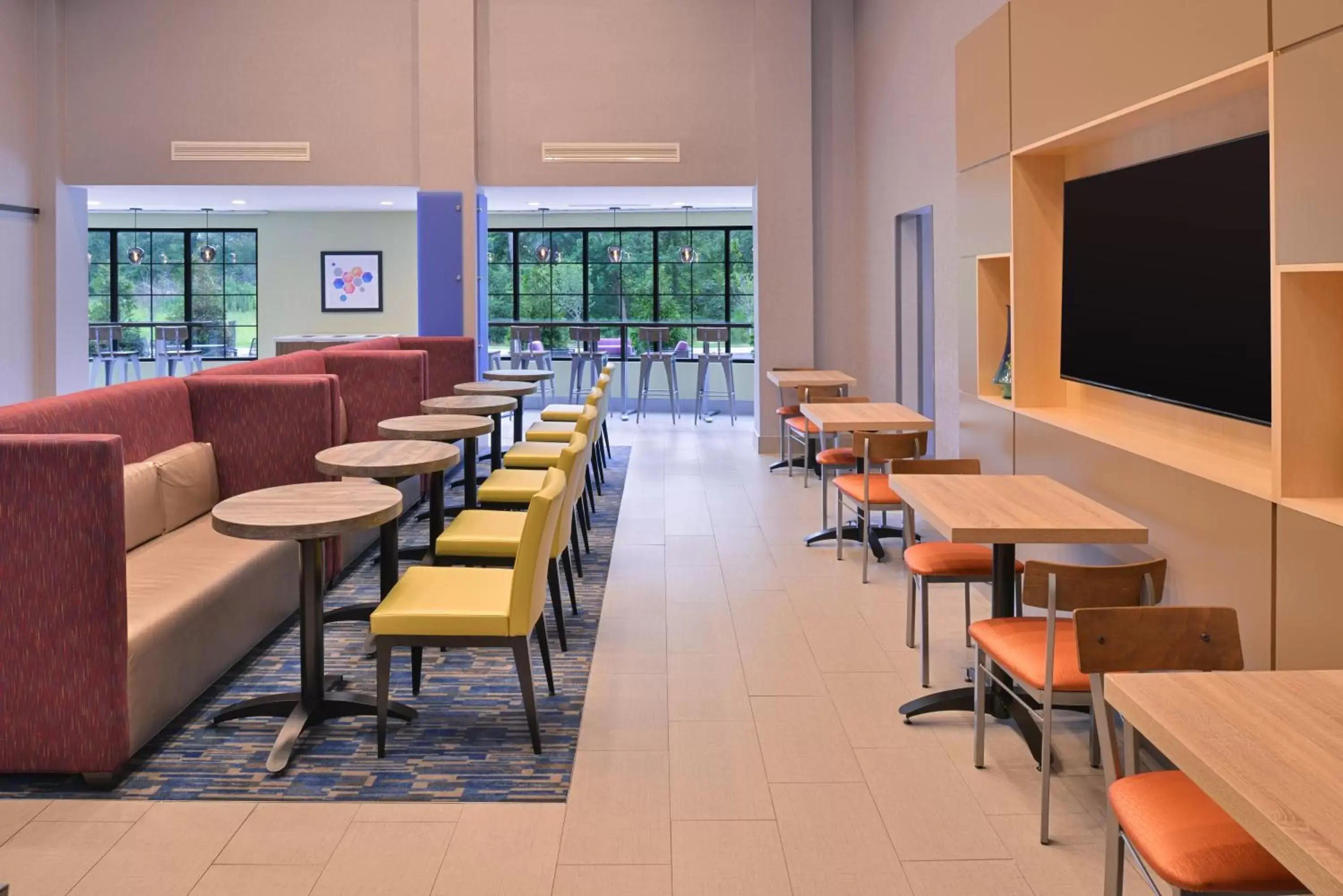 Breakfast in Holiday Inn Express and Suites Bryant - Benton Area by IHG Breakfast in Holiday Inn Express and Suites Bryant - Benton Area by IHG