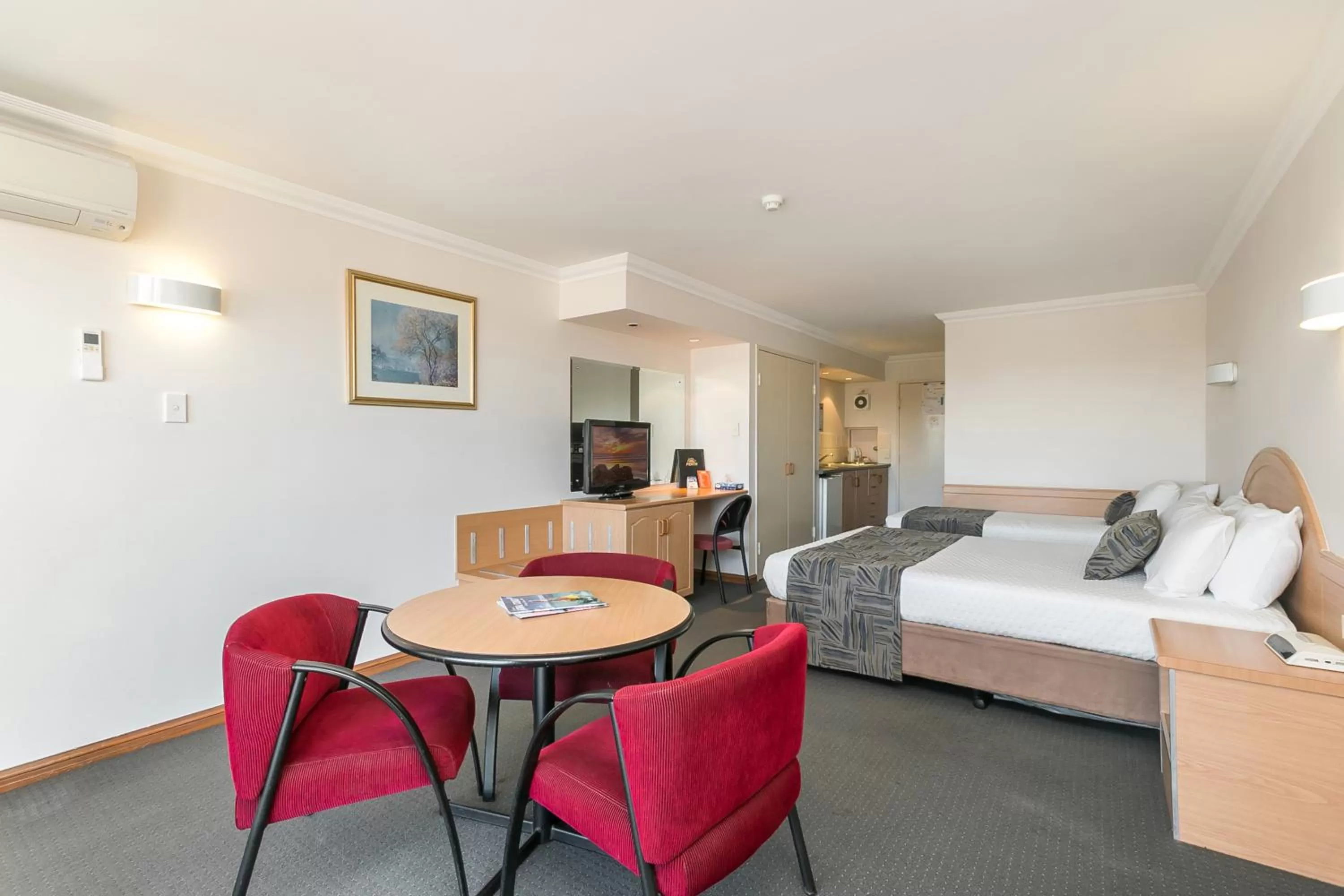 Superior Room - Disability Access in Great Eastern Motor Lodge