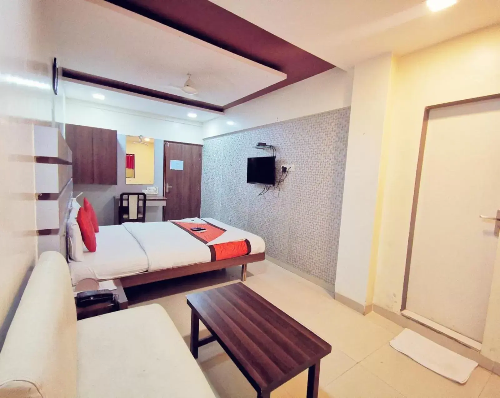 Bed in Sai Sharan Stay Inn- Near MIDC Turbhe Navi Mumbai