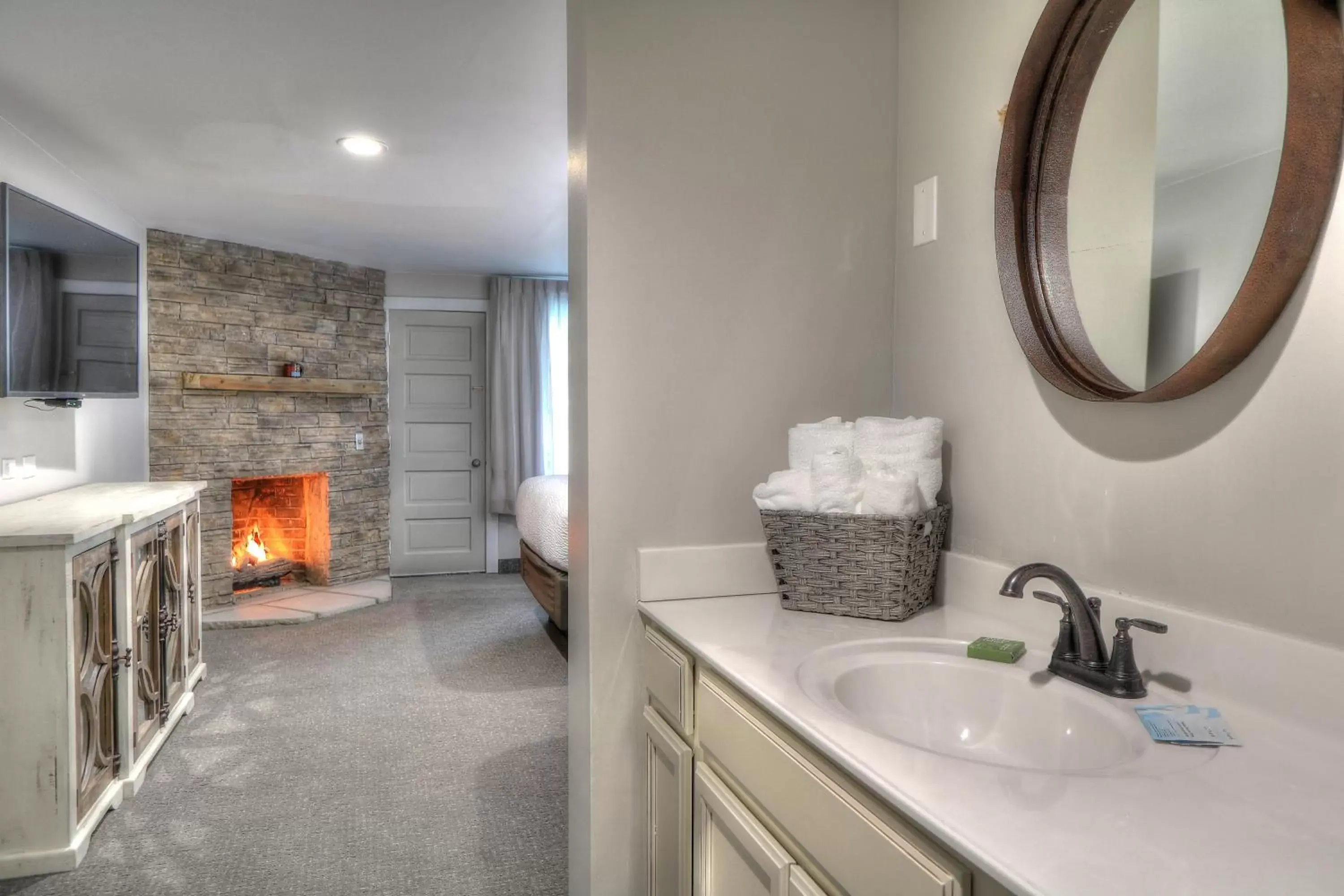 Bathroom in River Edge Inn