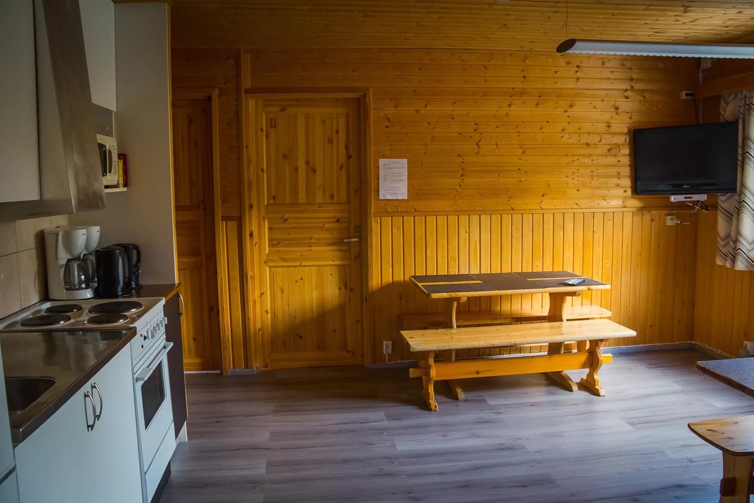 Kitchen or kitchenette in Motelli Rovaniemi