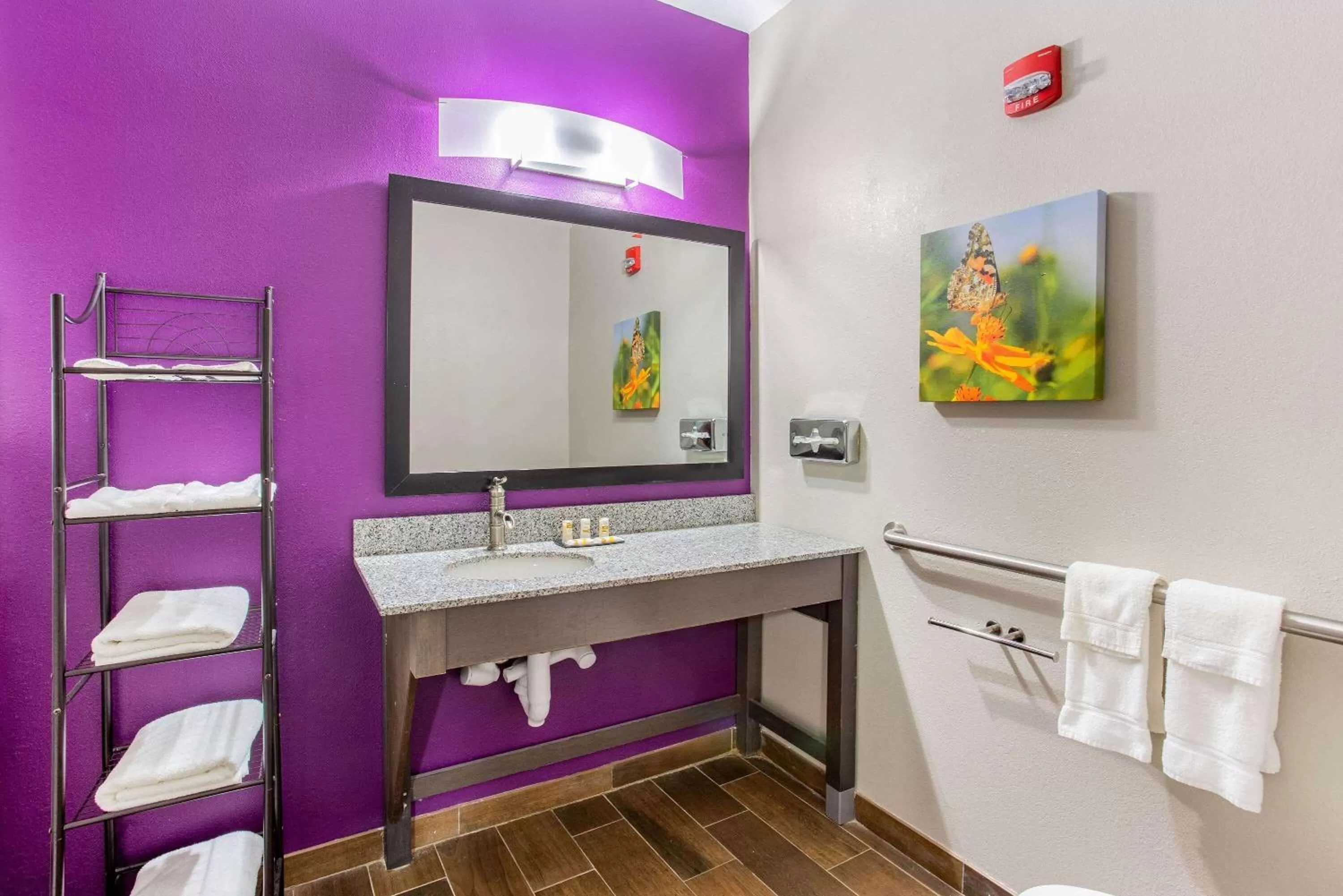 Shower in La Quinta by Wyndham Springfield IL