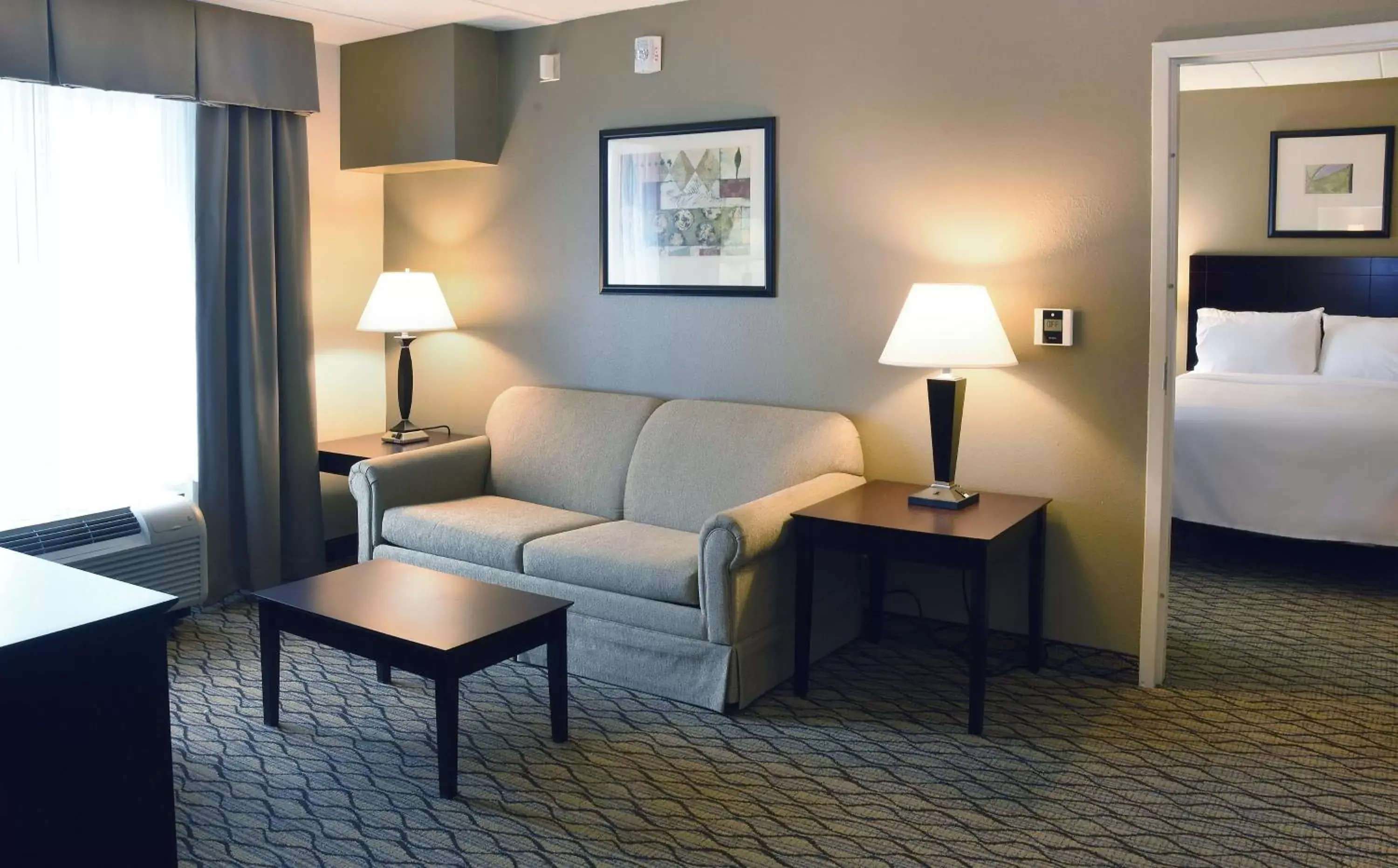 Photo of the whole room, Seating Area in Holiday Inn Express Milford, an IHG Hotel