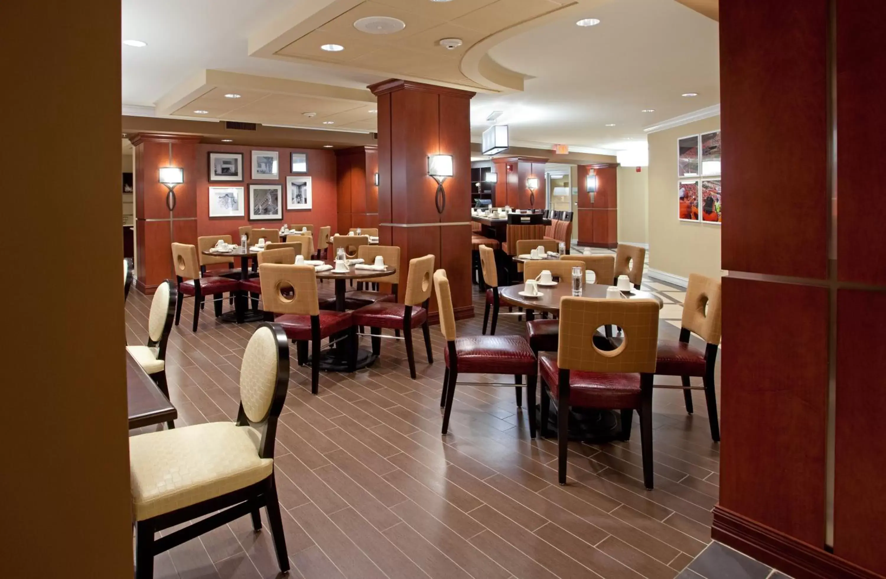 Restaurant/Places to Eat in Holiday Inn Anderson, an IHG Hotel