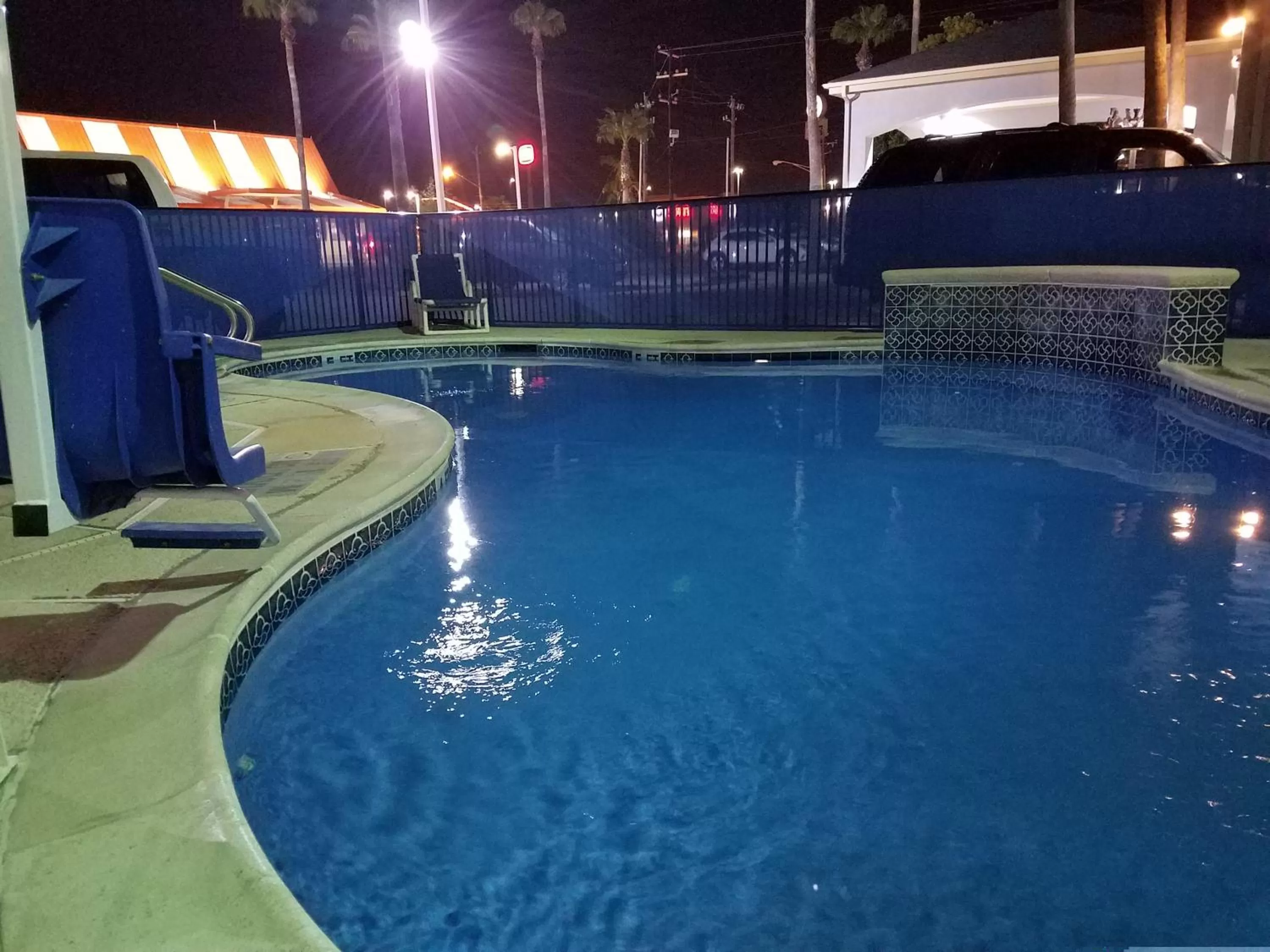 Swimming pool in Texas Inn Downtown McAllen