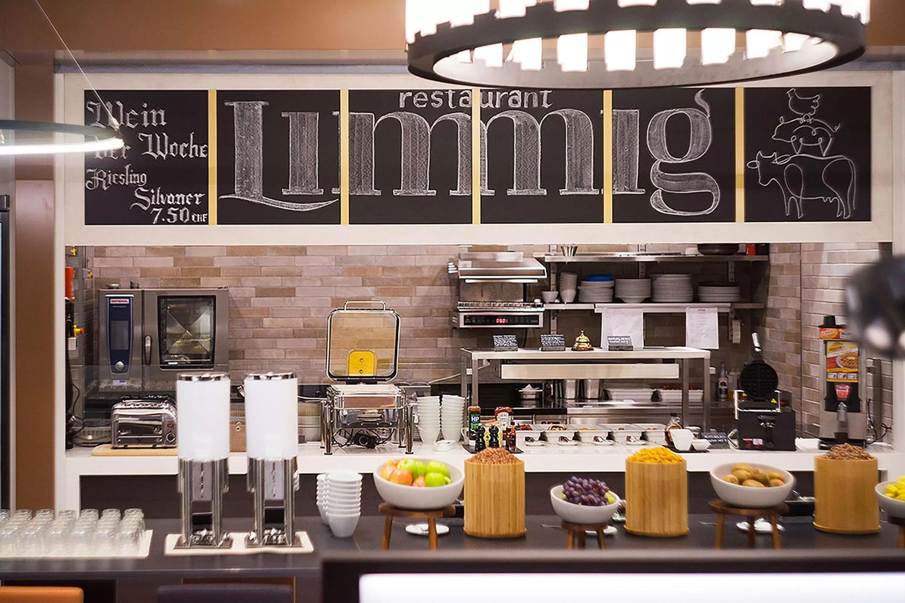 Restaurant/places to eat in Hilton Garden Inn Zurich Limmattal