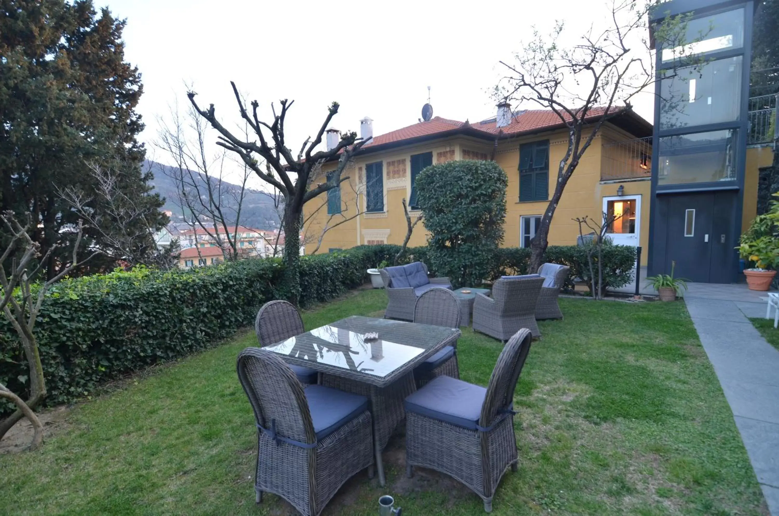 Garden, Property Building in Villa Margherita