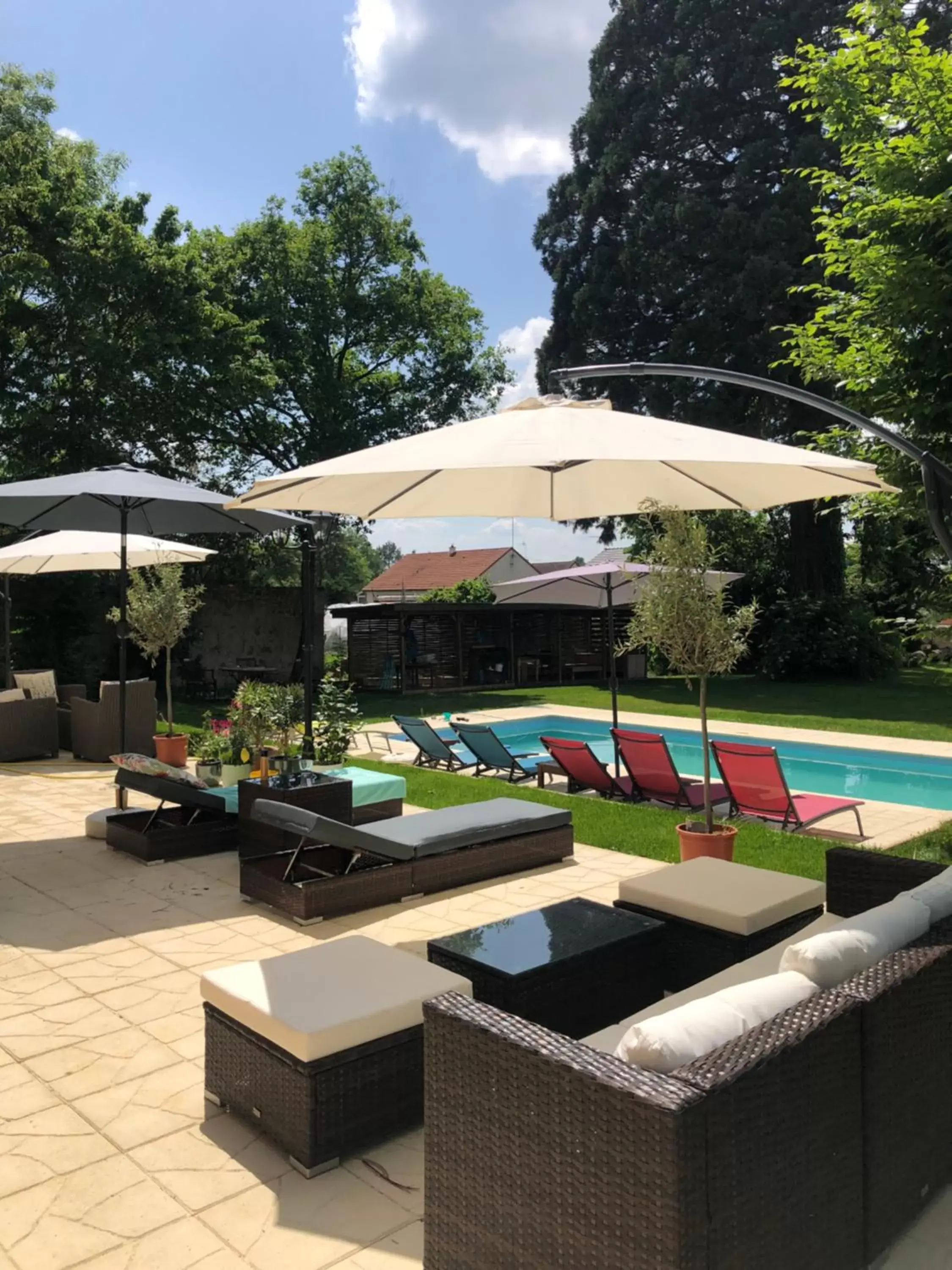 Garden view, Swimming Pool in Maison de la Comtesse