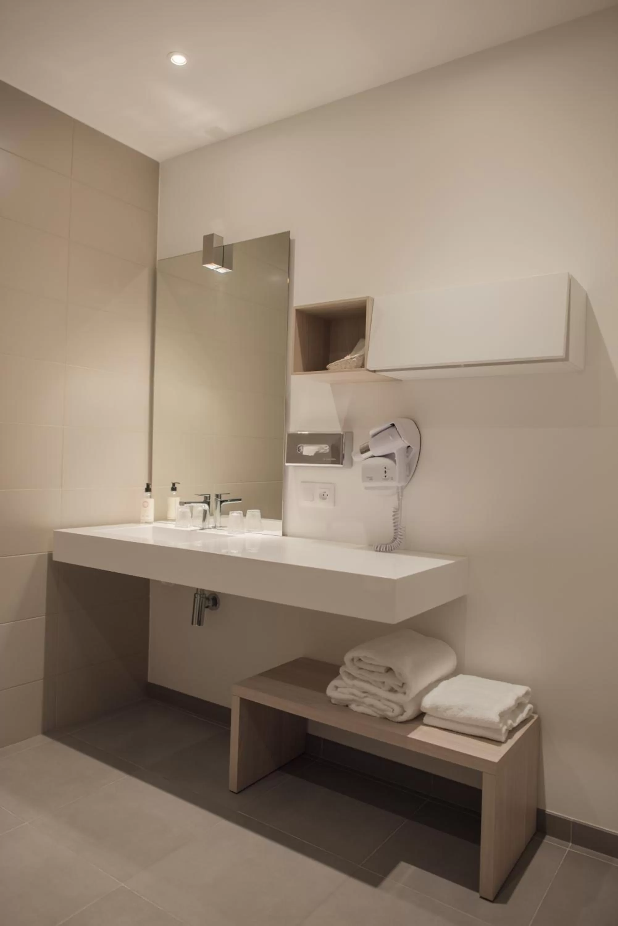 Bathroom in Best Western Hôtel Hermitage