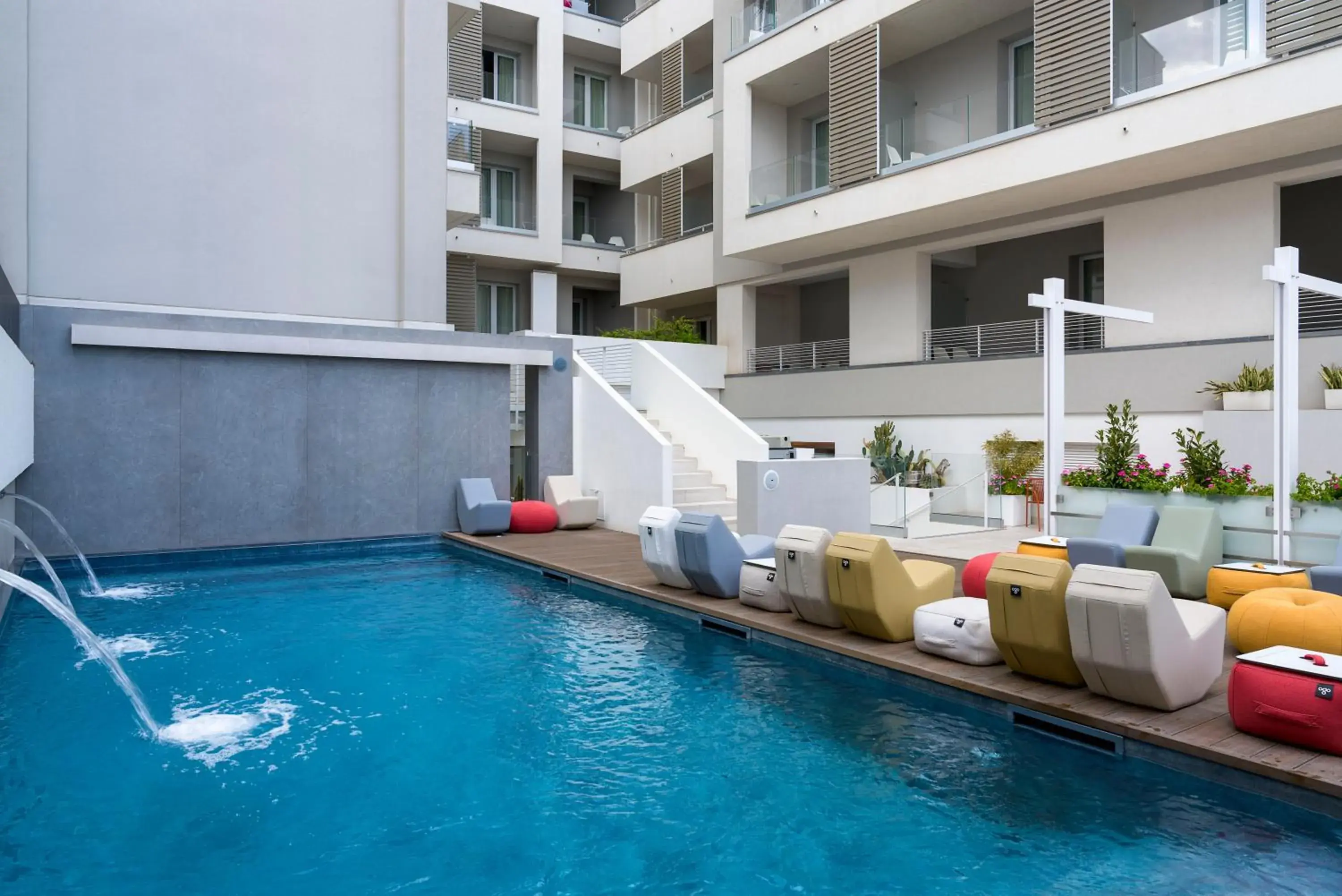 Hot Tub, Swimming Pool in Albatros Beach Hotel