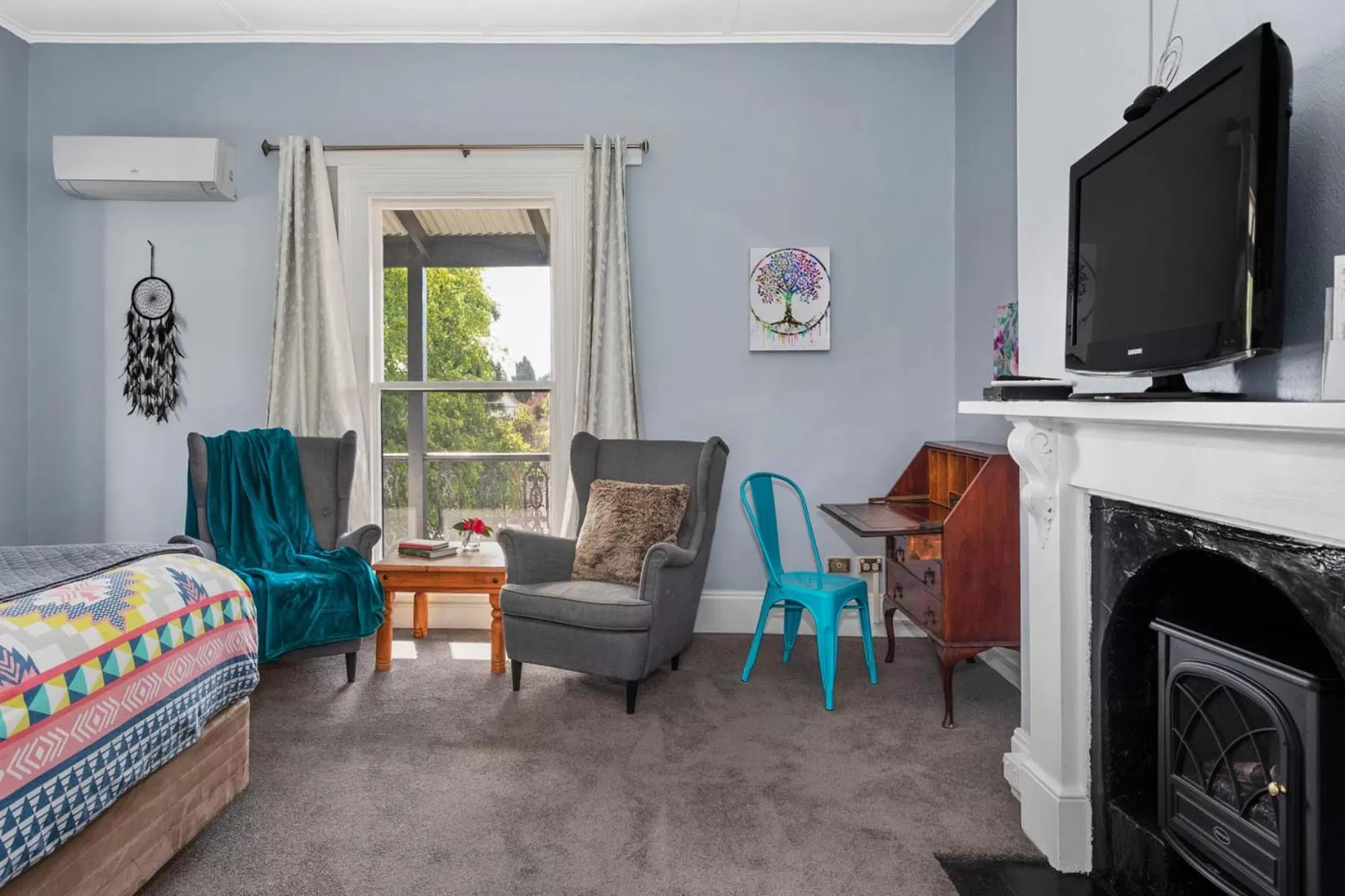 Seating area in The Dragonfly Inn