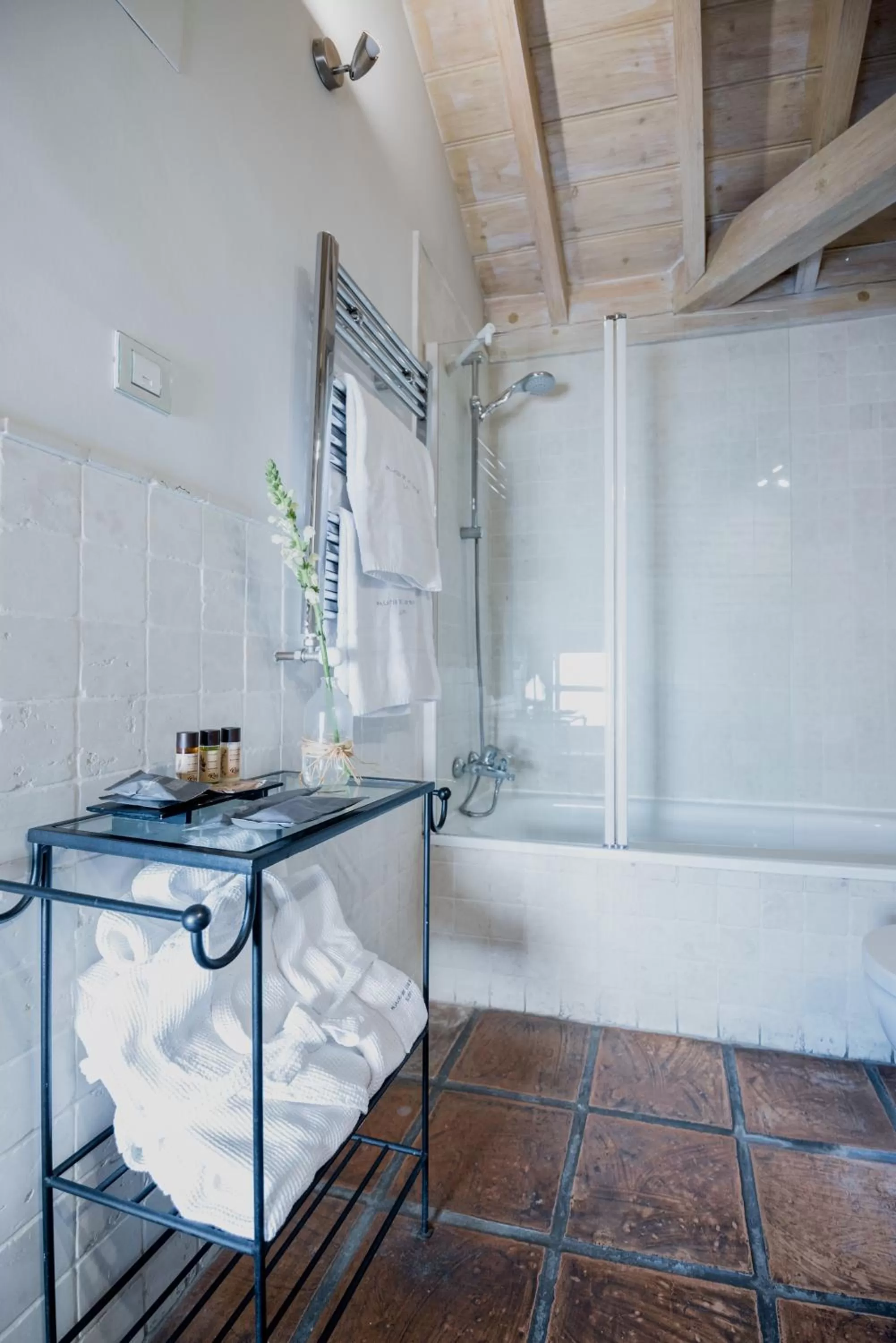 Photo of the whole room in Palacio De Los Navas