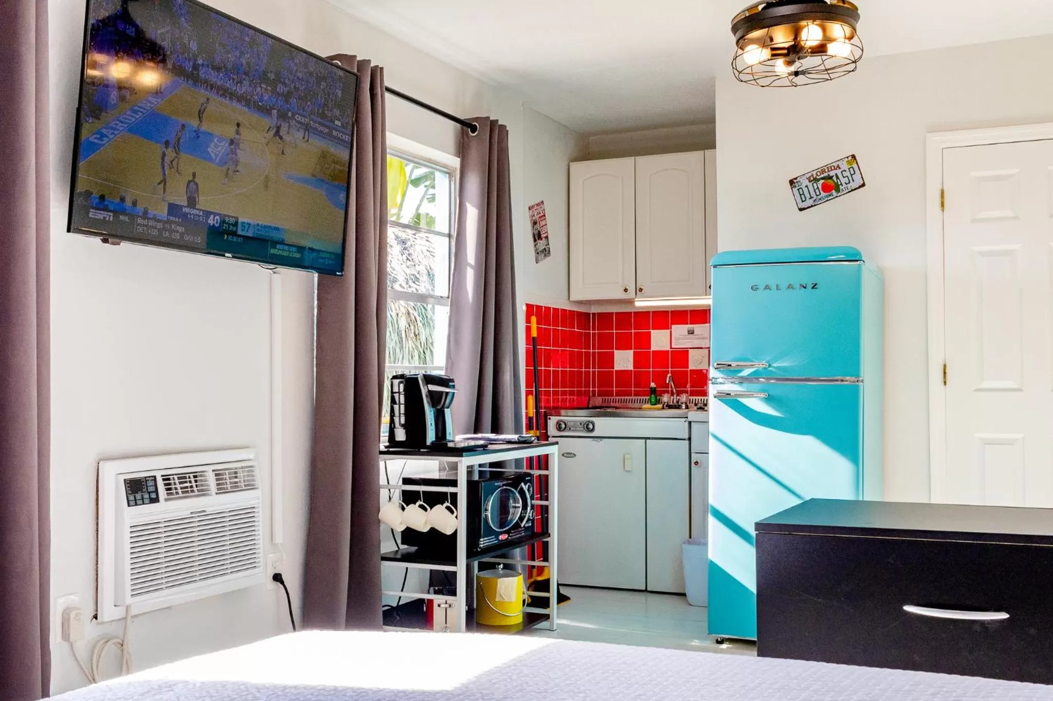 Kitchen or kitchenette, Kitchen/Kitchenette in Sea Jay Motel and Marina