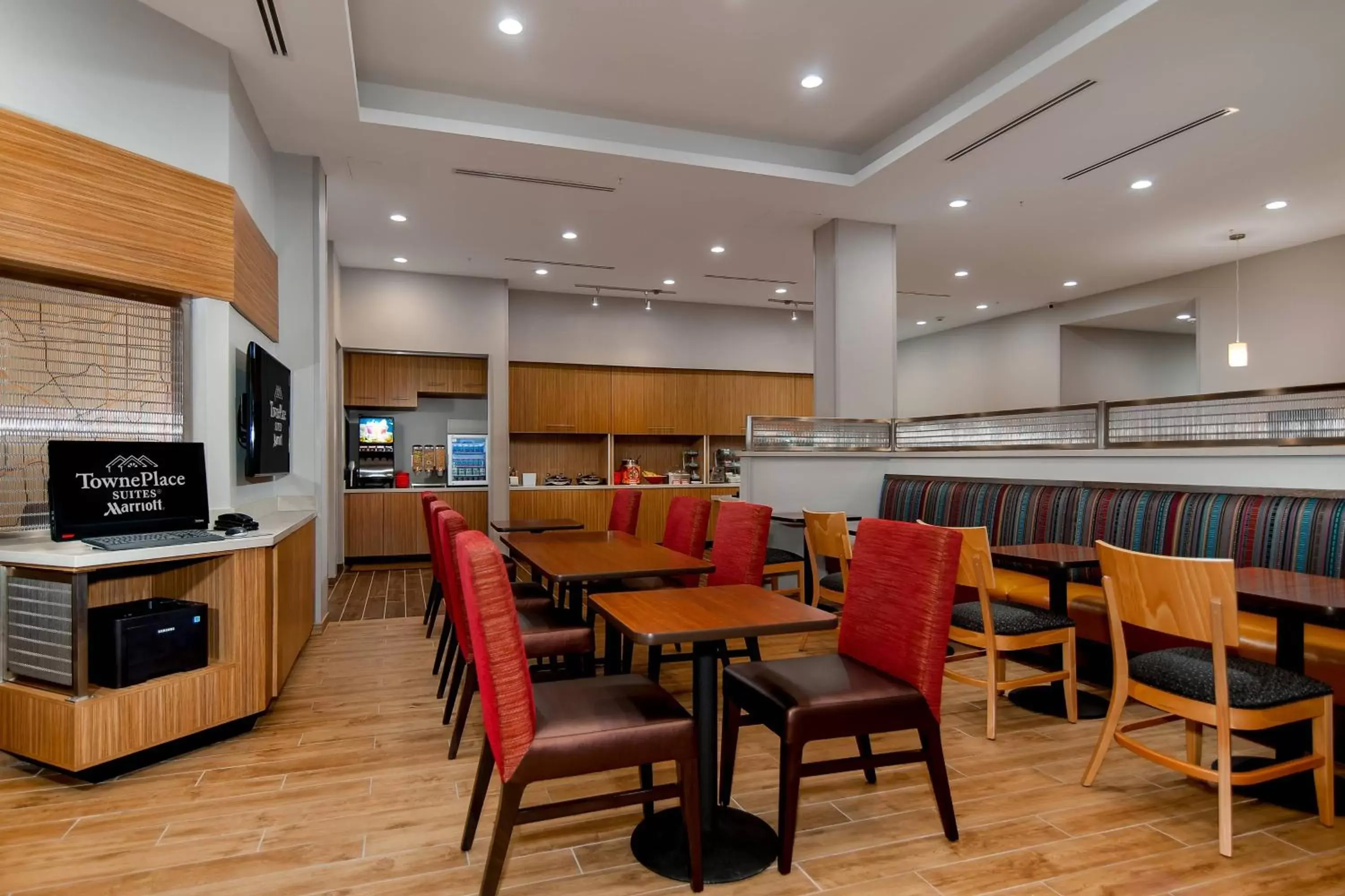 Restaurant/Places to Eat in TownePlace Suites Fort Worth University Area/Medical Center