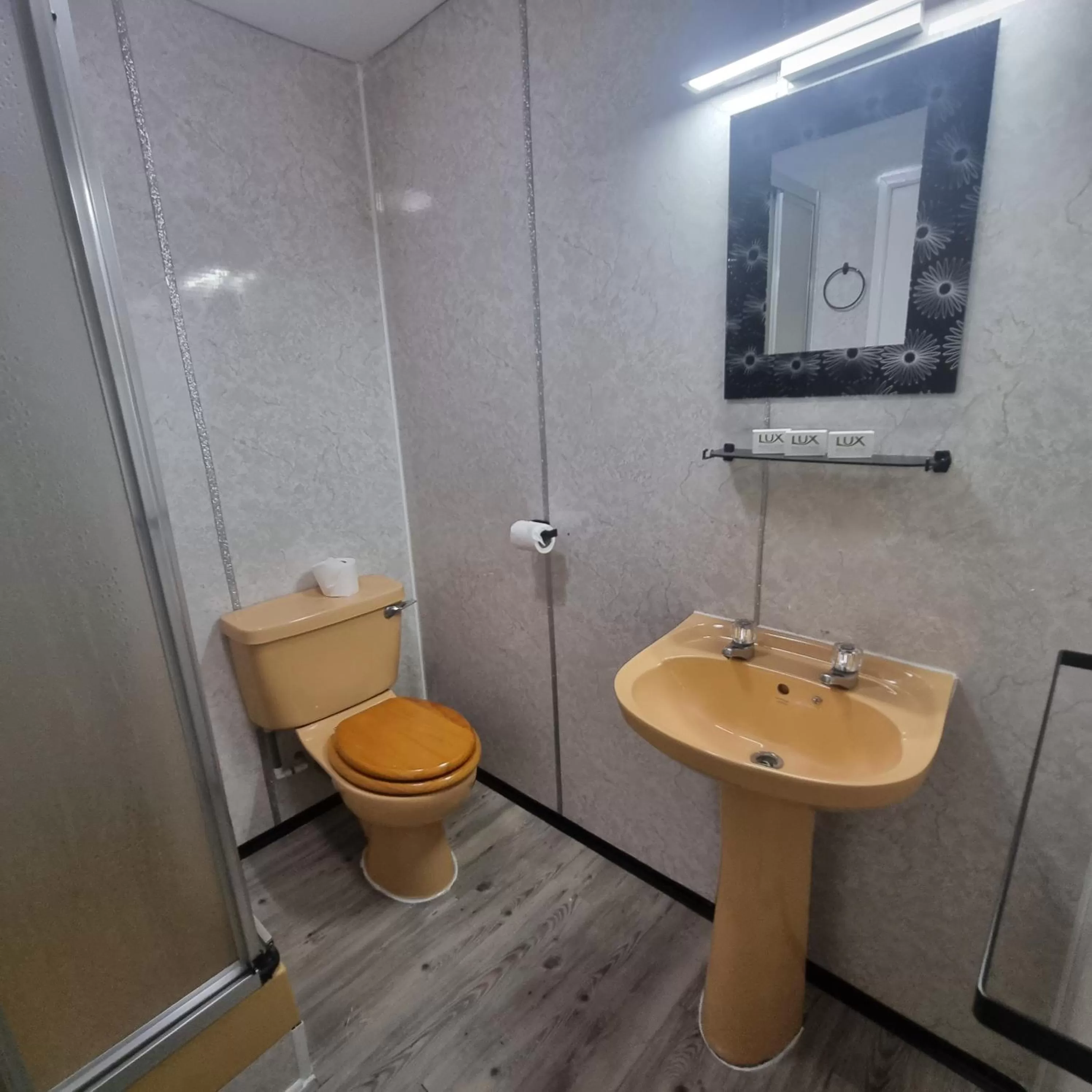 Palm Beach Hotel by the Sea