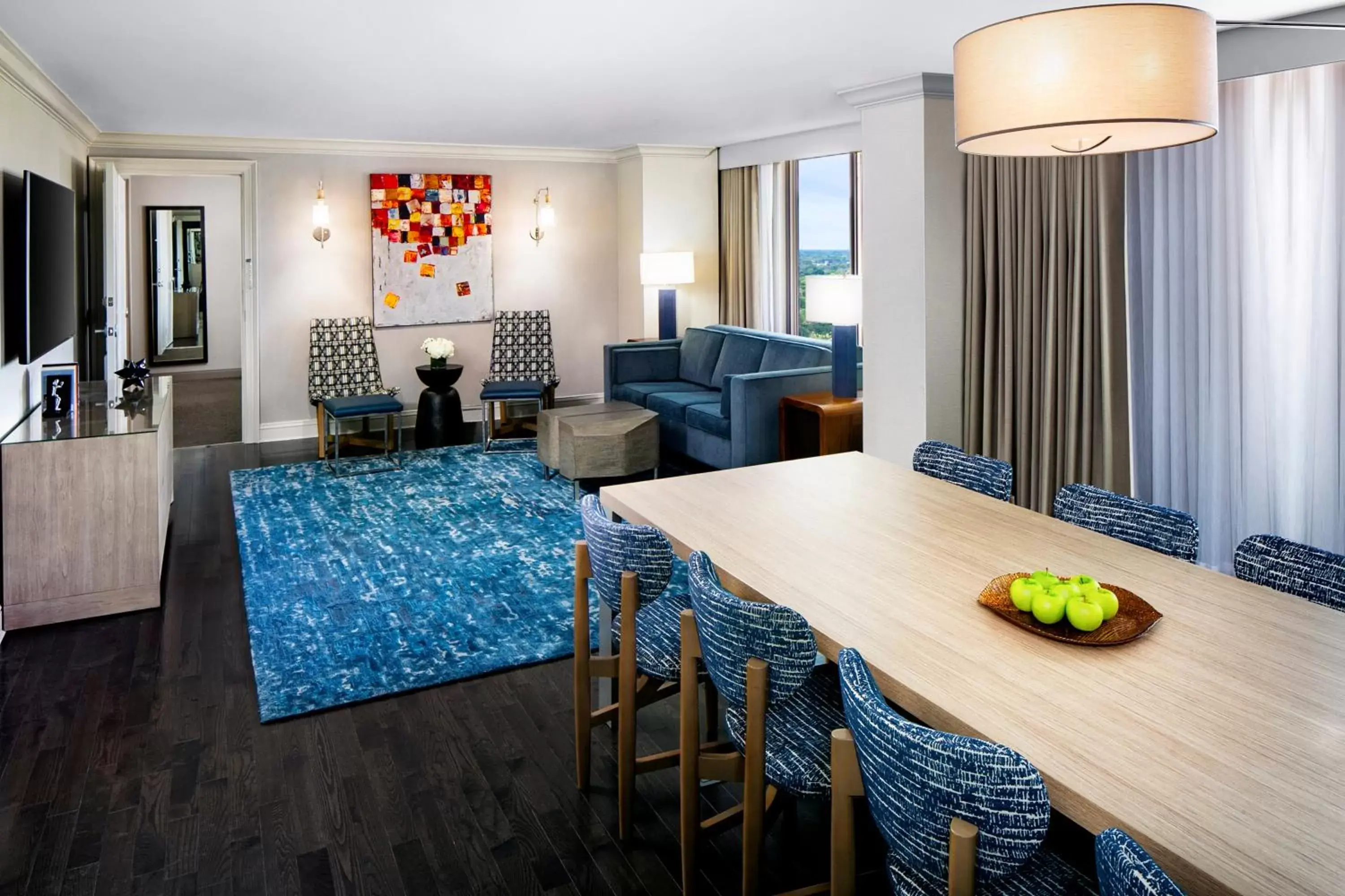 Seating area, Dining Area in Hyatt Regency Wichita