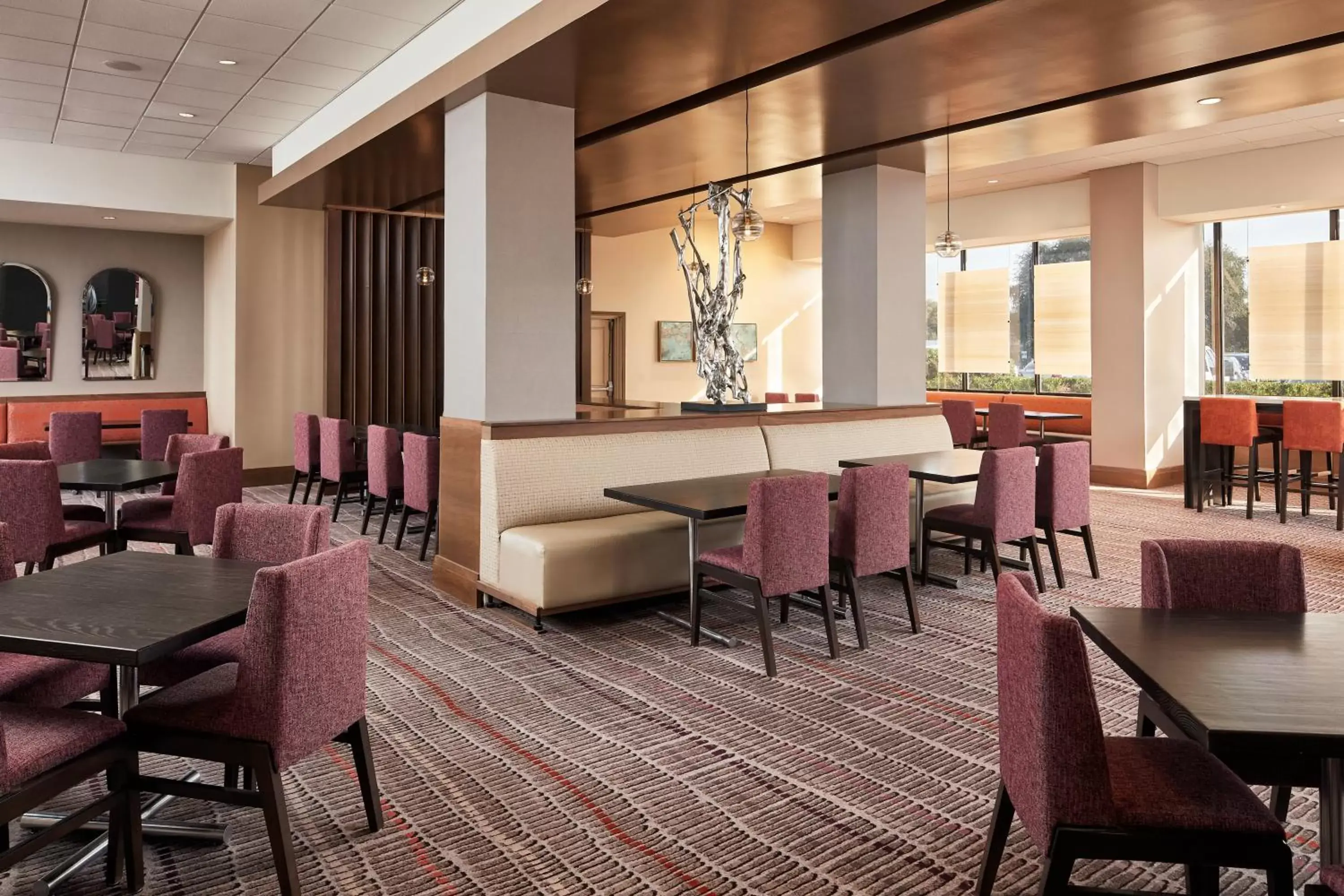 Restaurant/Places to Eat in Crowne Plaza Dallas Market Center, an IHG Hotel