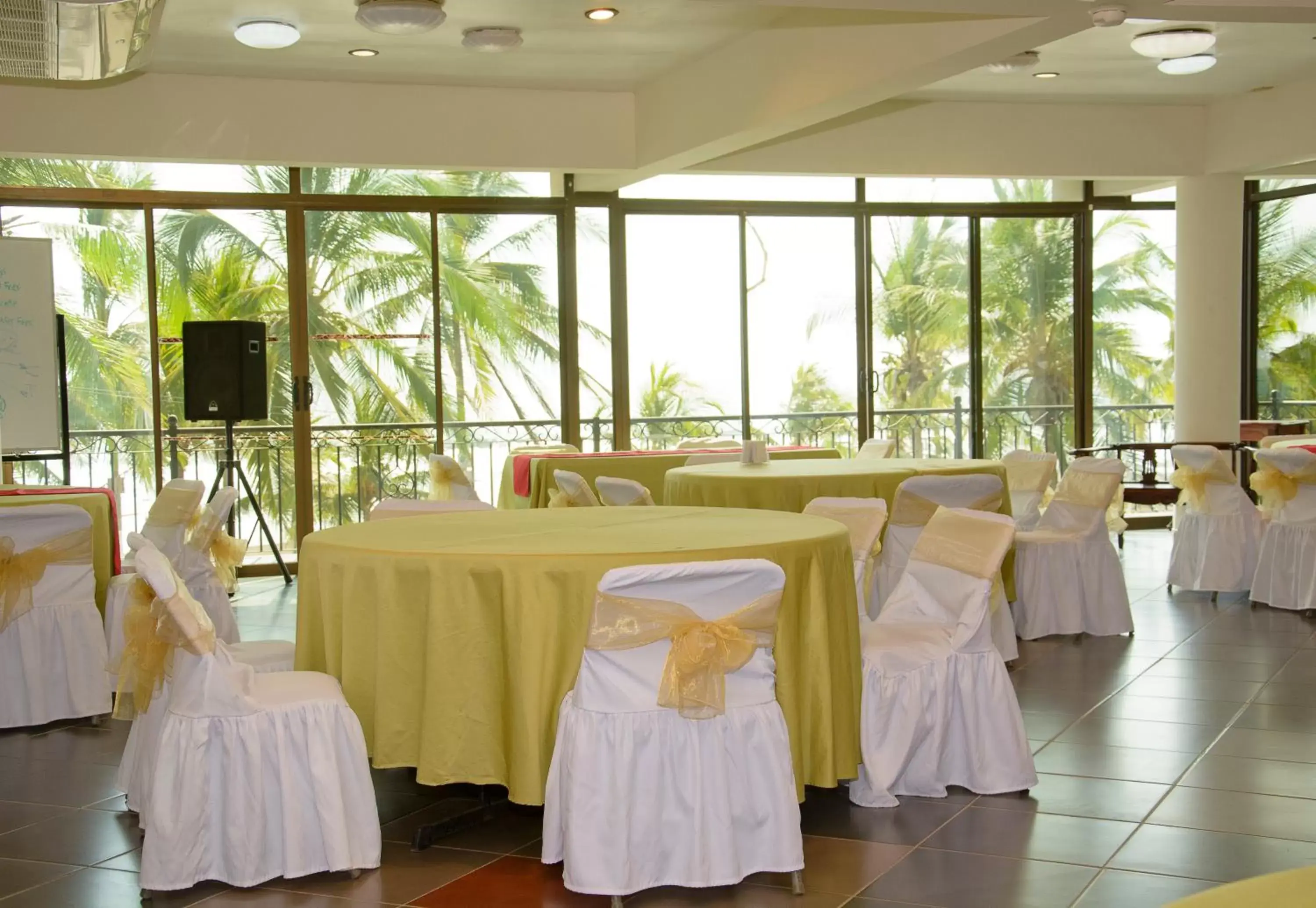 Banquet/Function facilities, Banquet Facilities in Balcon del Mar Beach Front Hotel