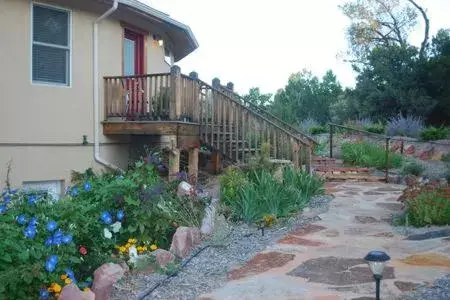 Garden, Property Building in Red Moon Lodge