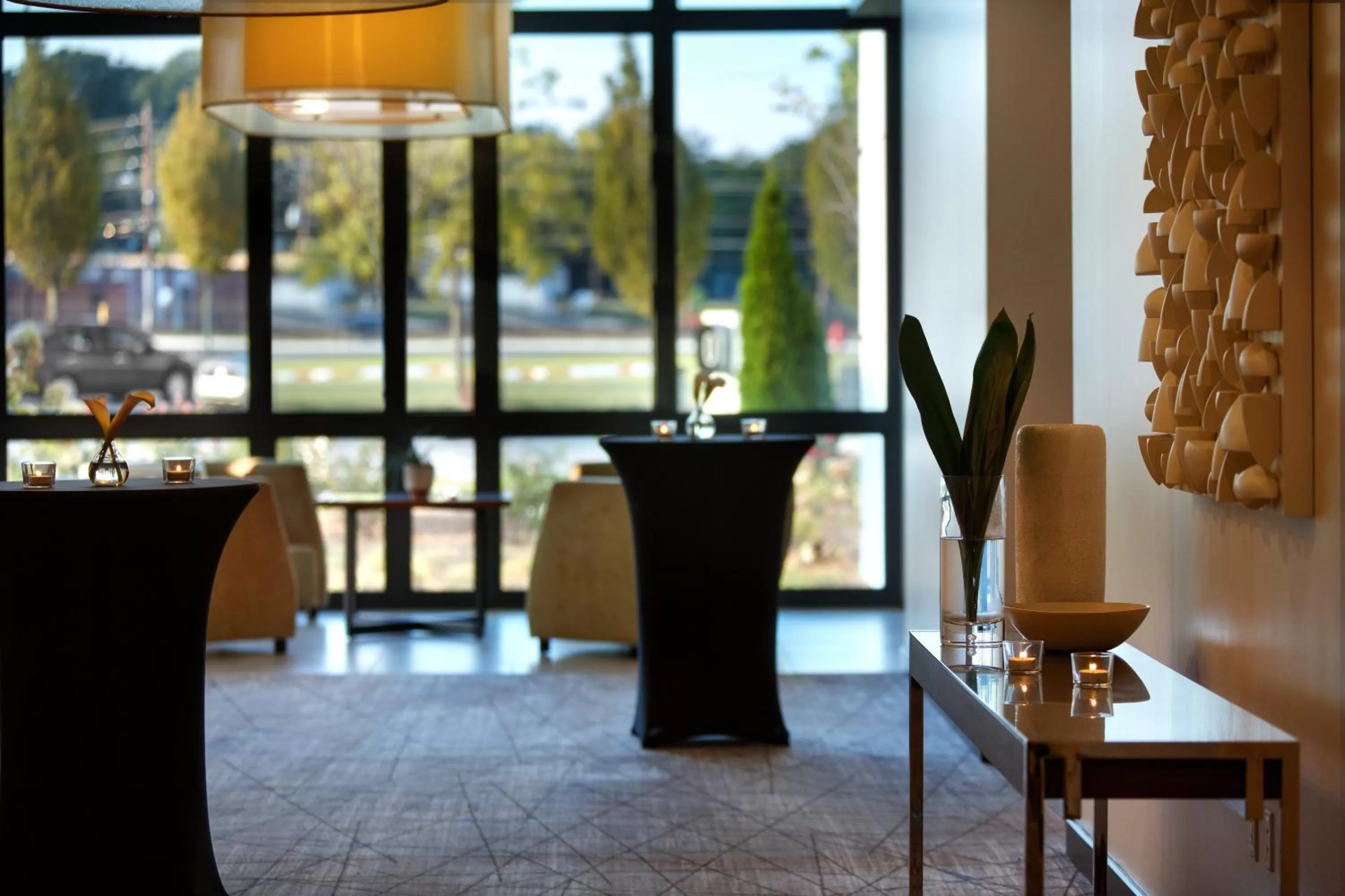 Meeting/conference room in Kimpton Overland Hotel - Atlanta Airport by IHG