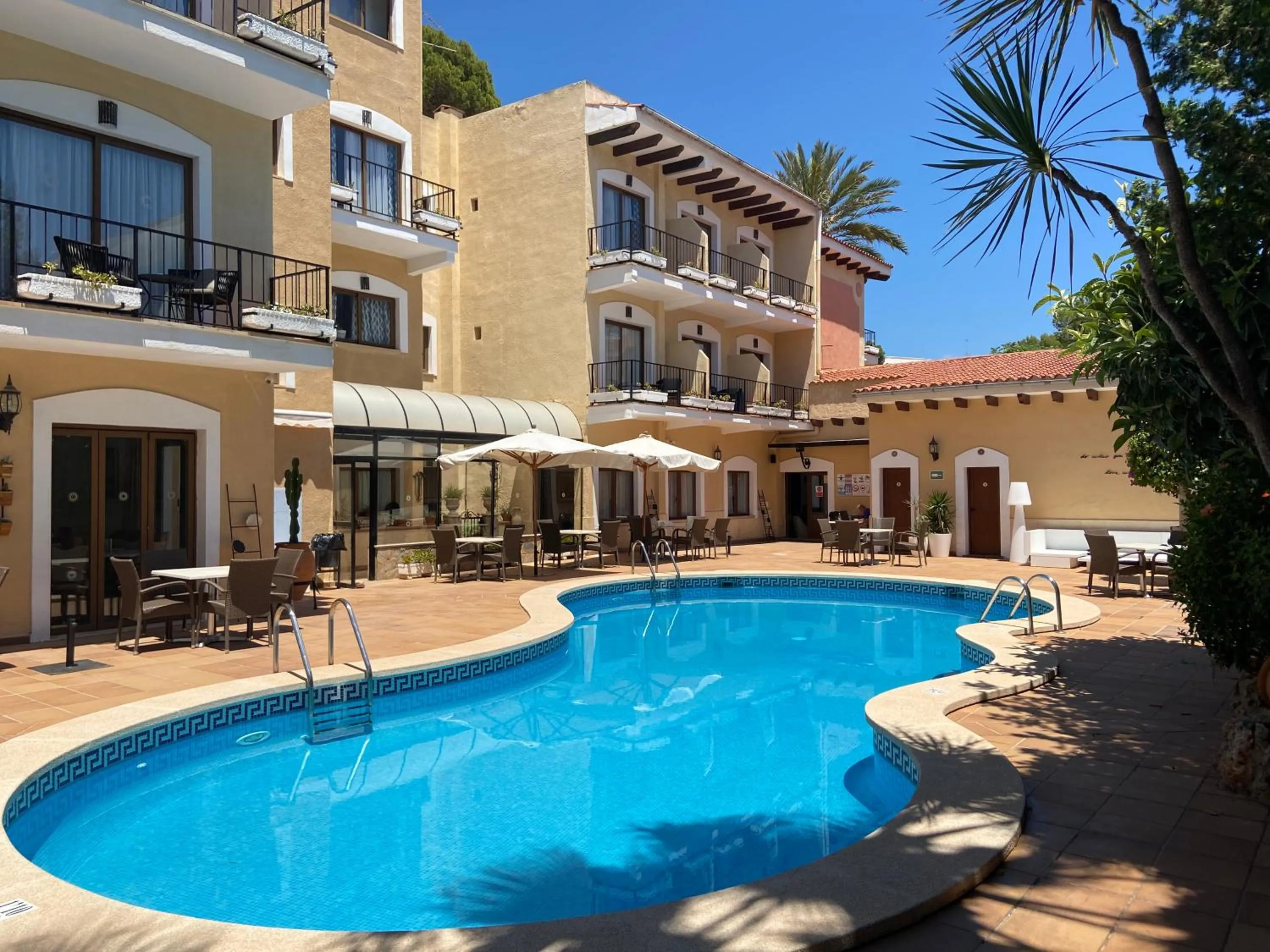 Swimming pool in Hs Villa Rosa Paguera