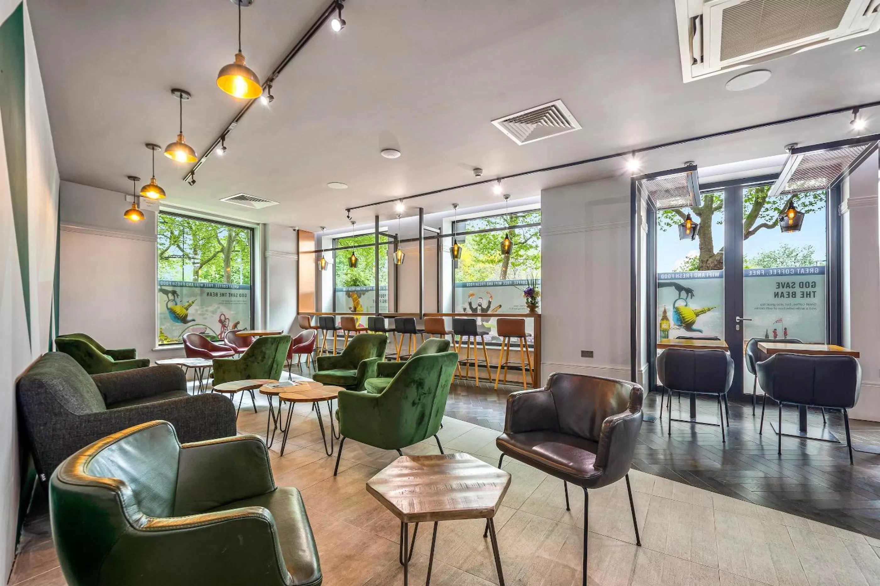 Lobby or reception in Roomzzz London Stratford