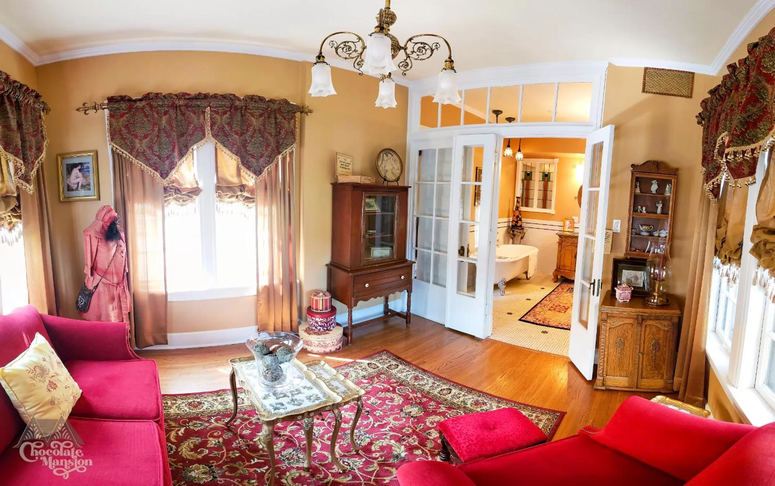 Living room, Seating Area in Chocolate Mansion
