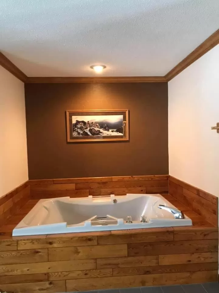 King Suite in Centerstone Resort Lake-Aire