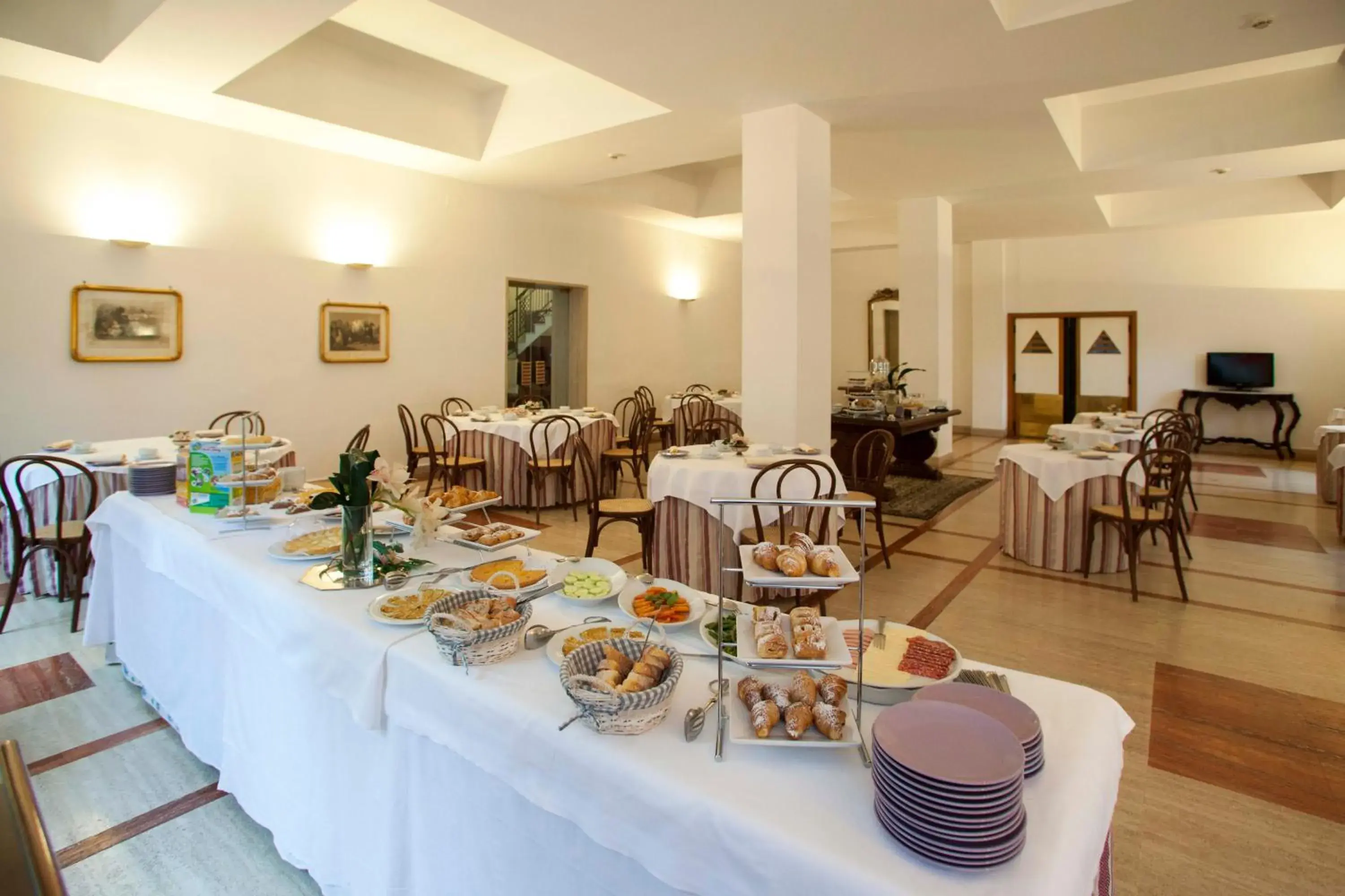 Restaurant/Places to Eat in Hotel Victoria Maiorino
