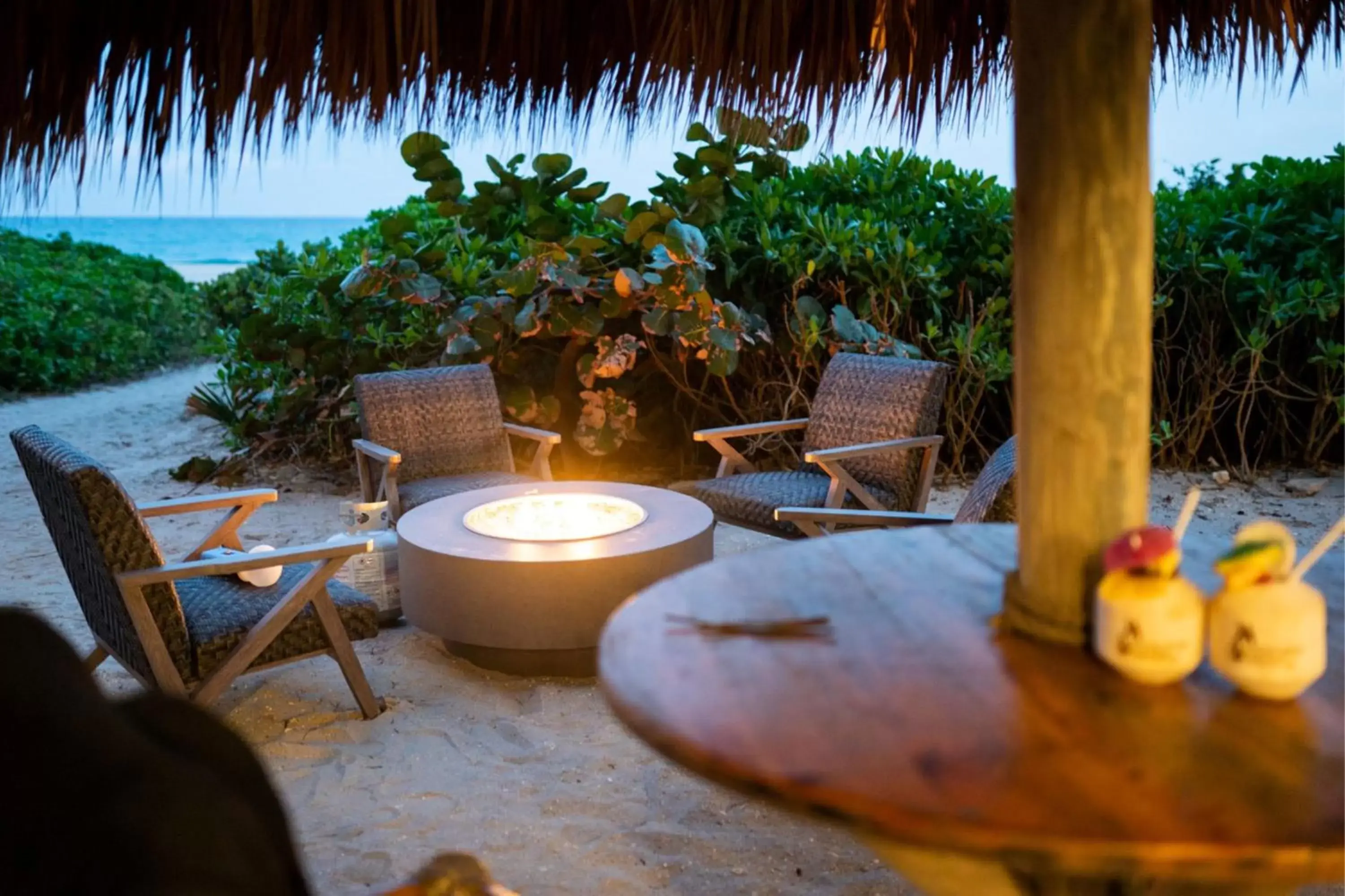Lounge or bar in Palm Beach Marriott Singer Island Beach Resort & Spa