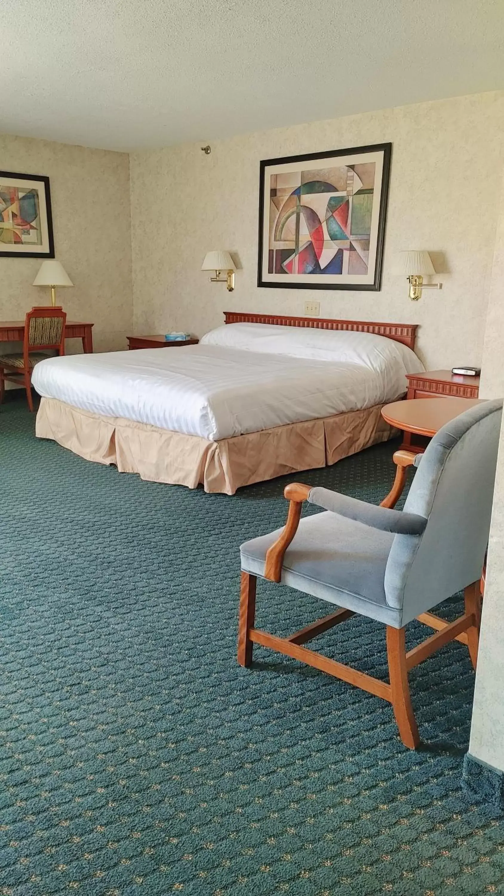 Bed in Travelodge by Wyndham Amherst