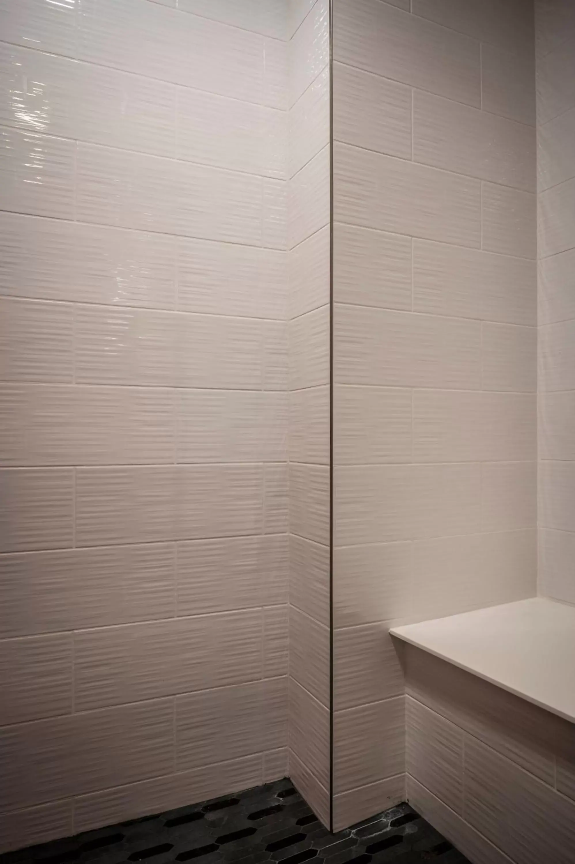 Shower, Bathroom in Hotel Broad Ripple