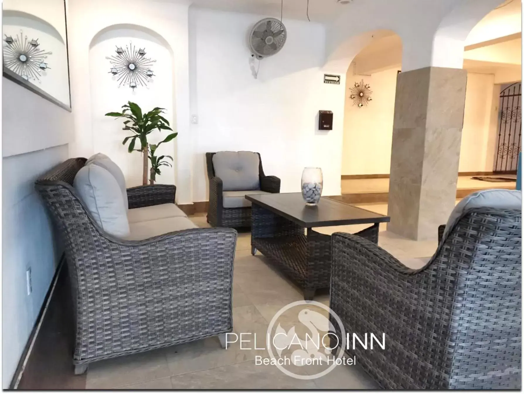 Lobby or reception in Pelicano Inn Playa del Carmen - Beachfront Hotel