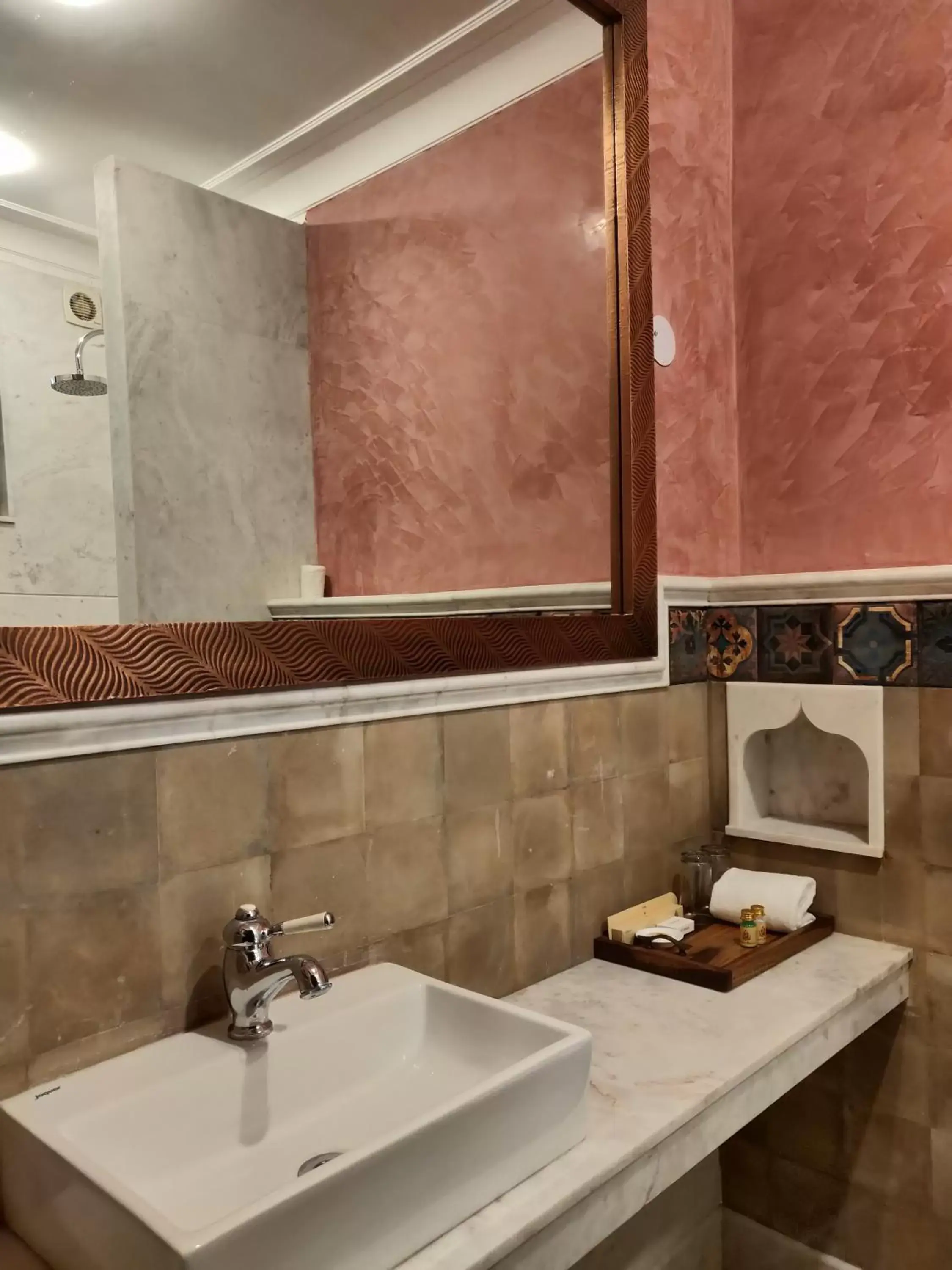 Bathroom in Laxmi Palace Heritage Boutique Hotel