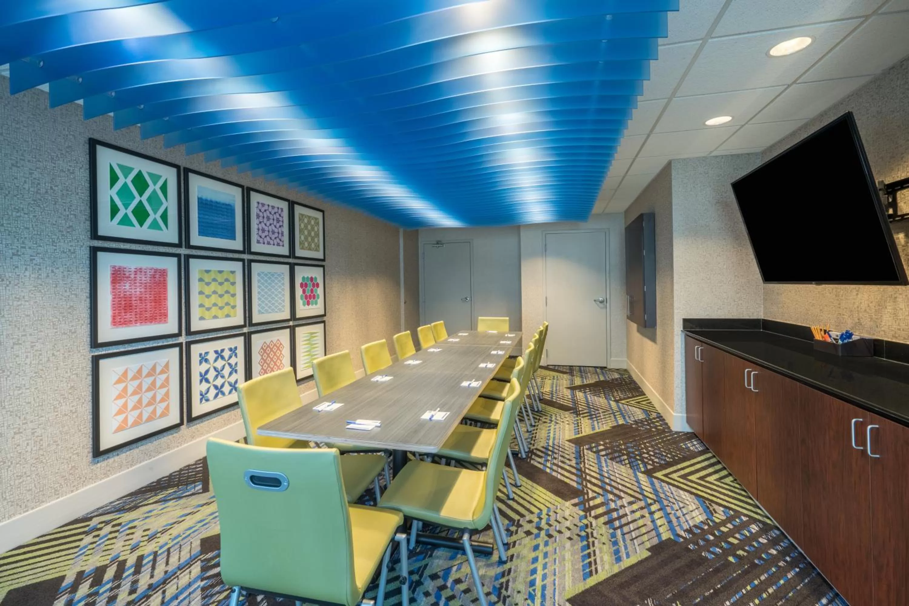 Meeting/conference room in Holiday Inn Express Radcliff Fort Knox by IHG