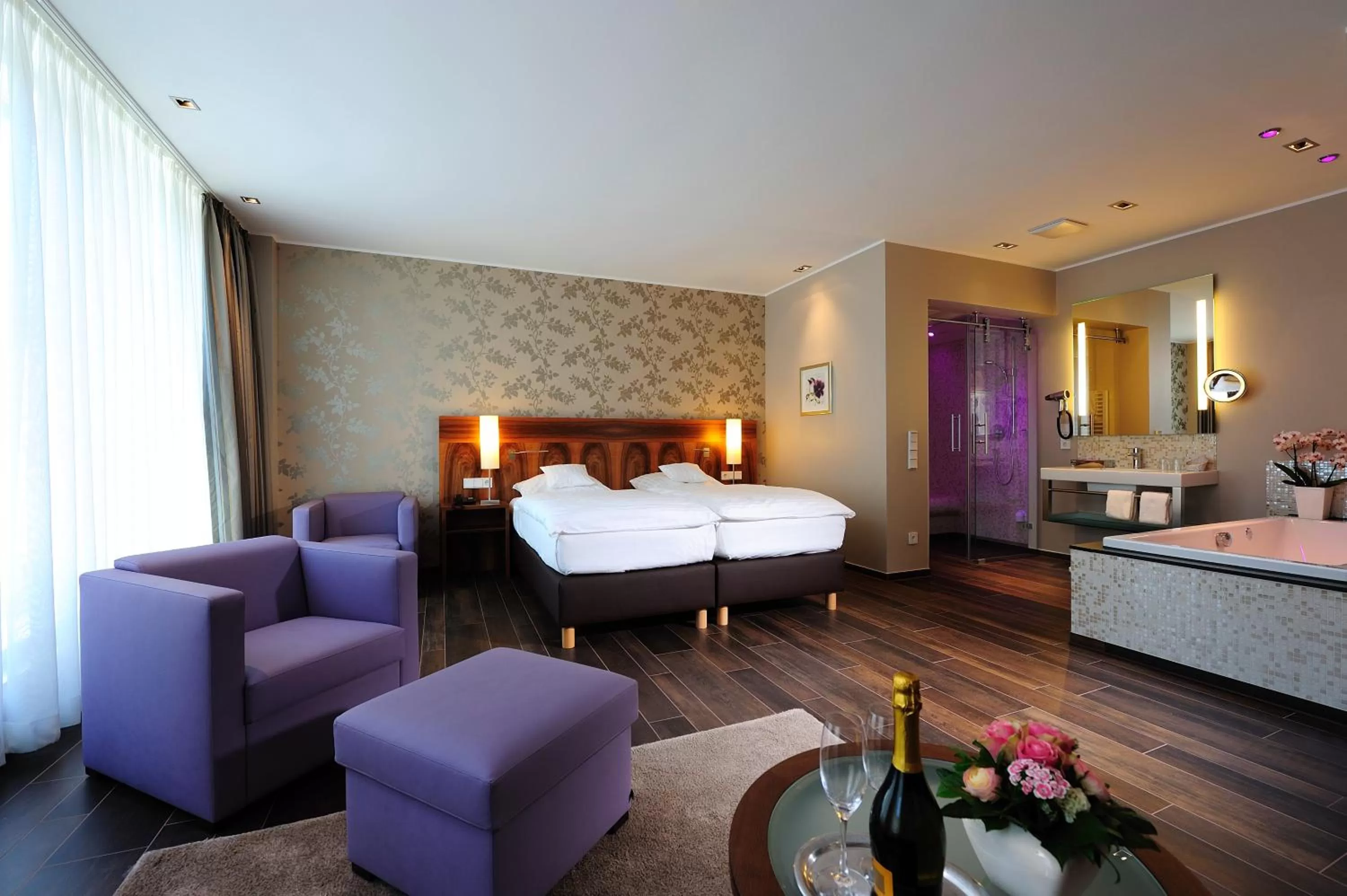 Seating area, Bed in Hotel Lindenhof