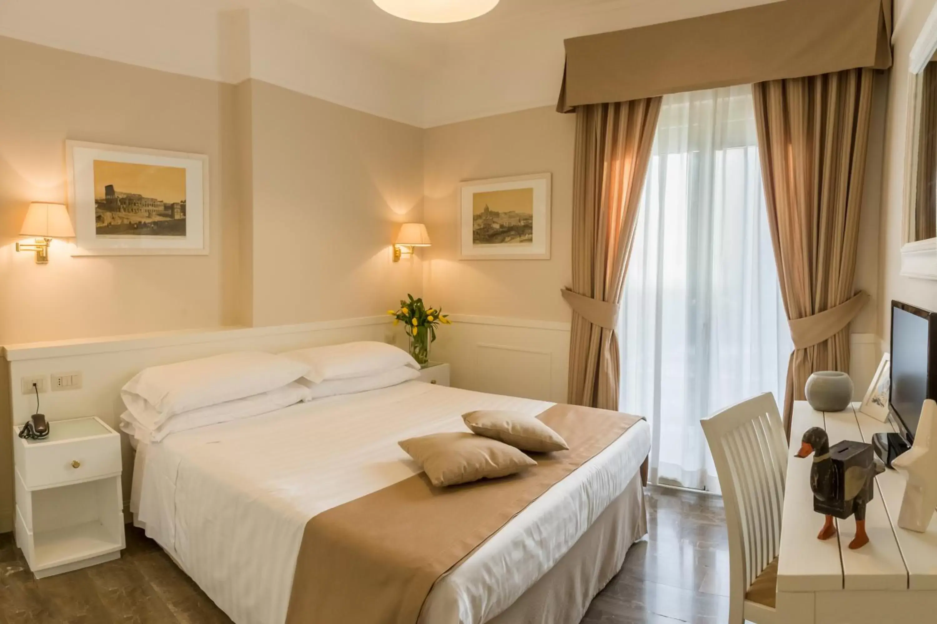 Decorative detail, Bed in Hotel Modigliani