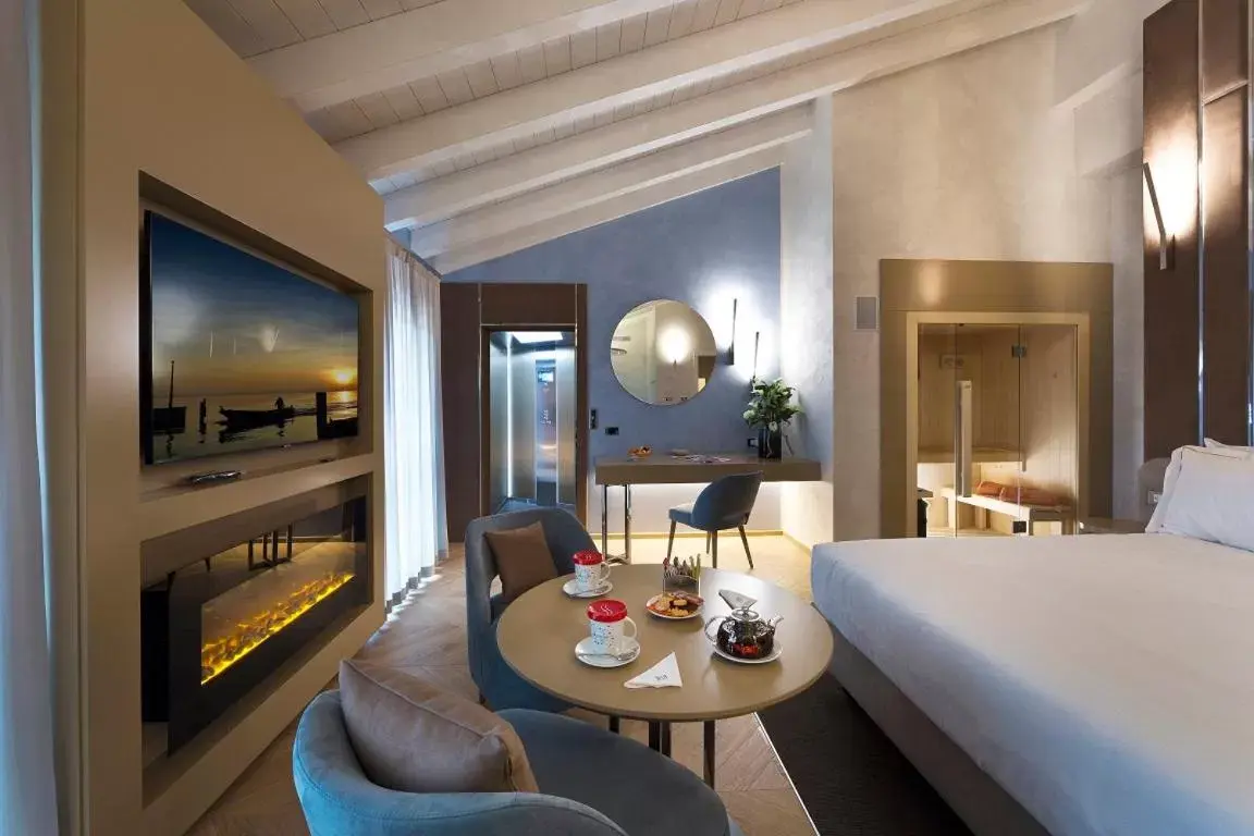 Vip's Motel Luxury Accommodation & Spa
