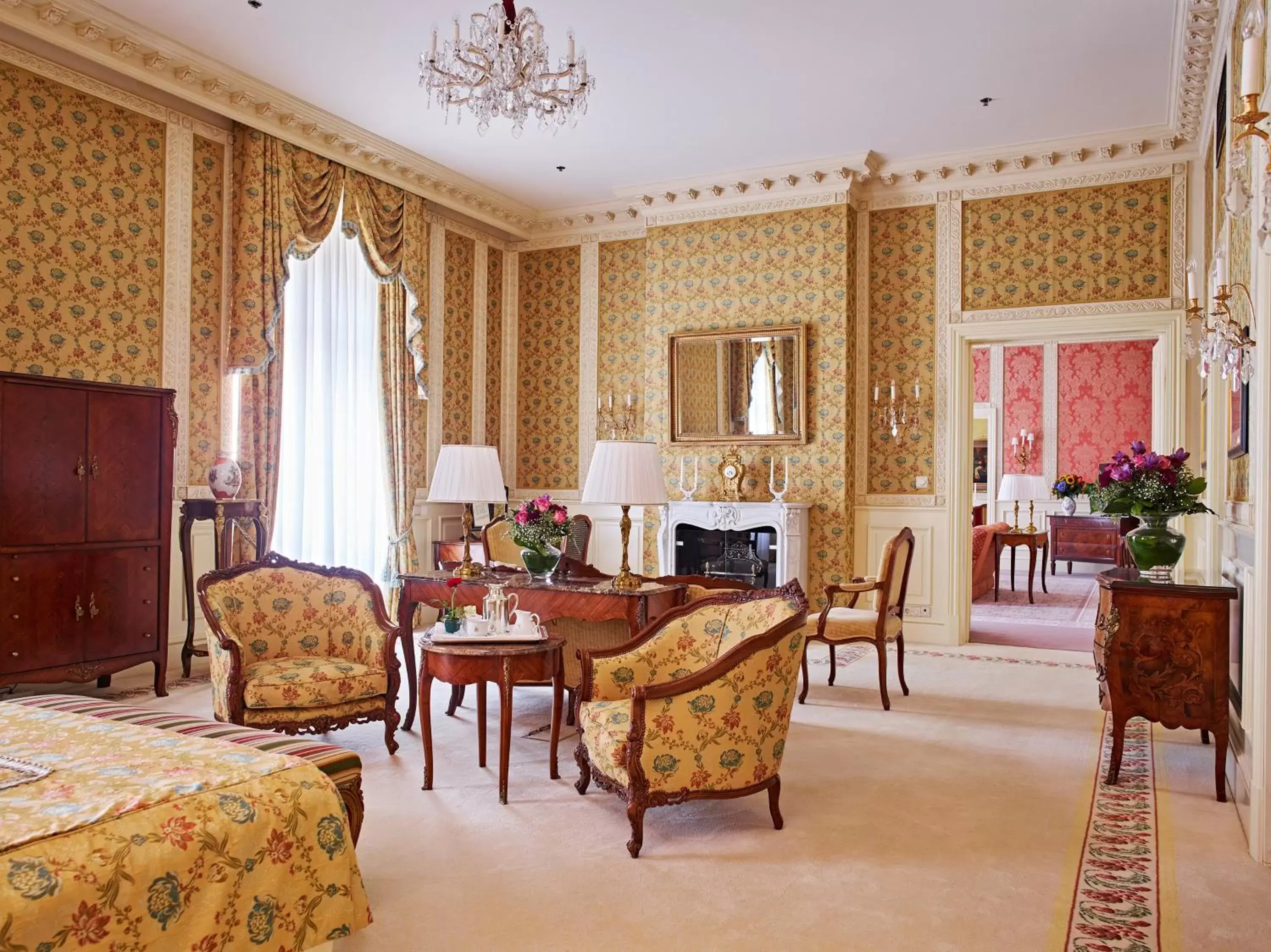 Bedroom, Seating Area in Grand Hotel Wien