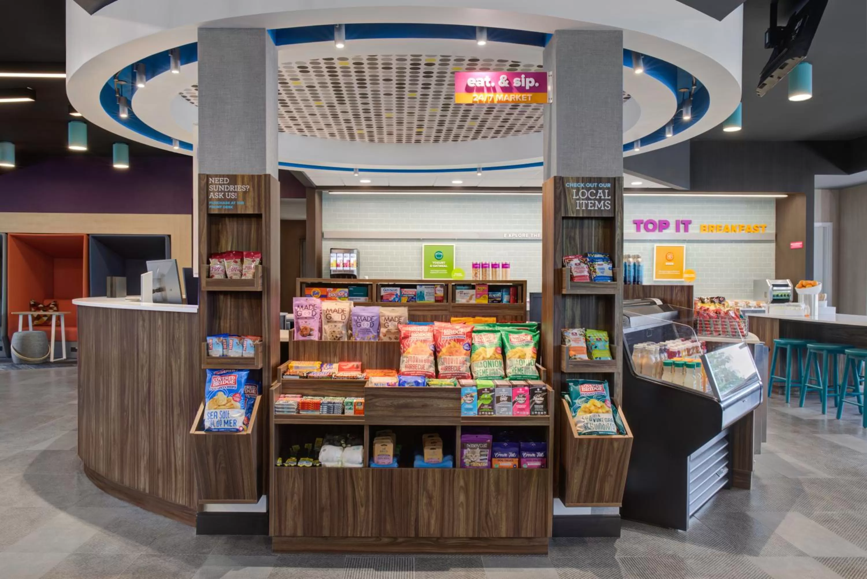 Supermarket/grocery shop in Tru By Hilton Toronto Airport West