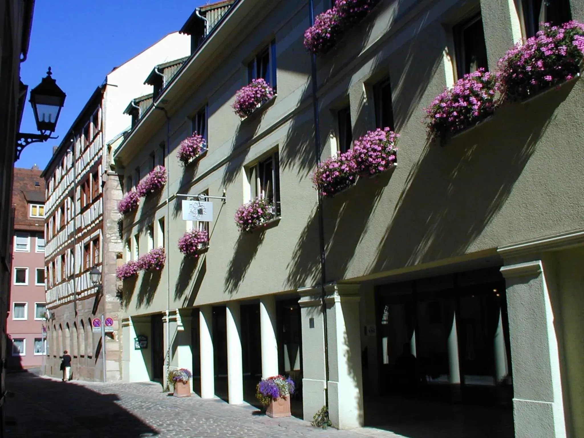 Facade/entrance, Property Building in Hotel Agneshof Nürnberg