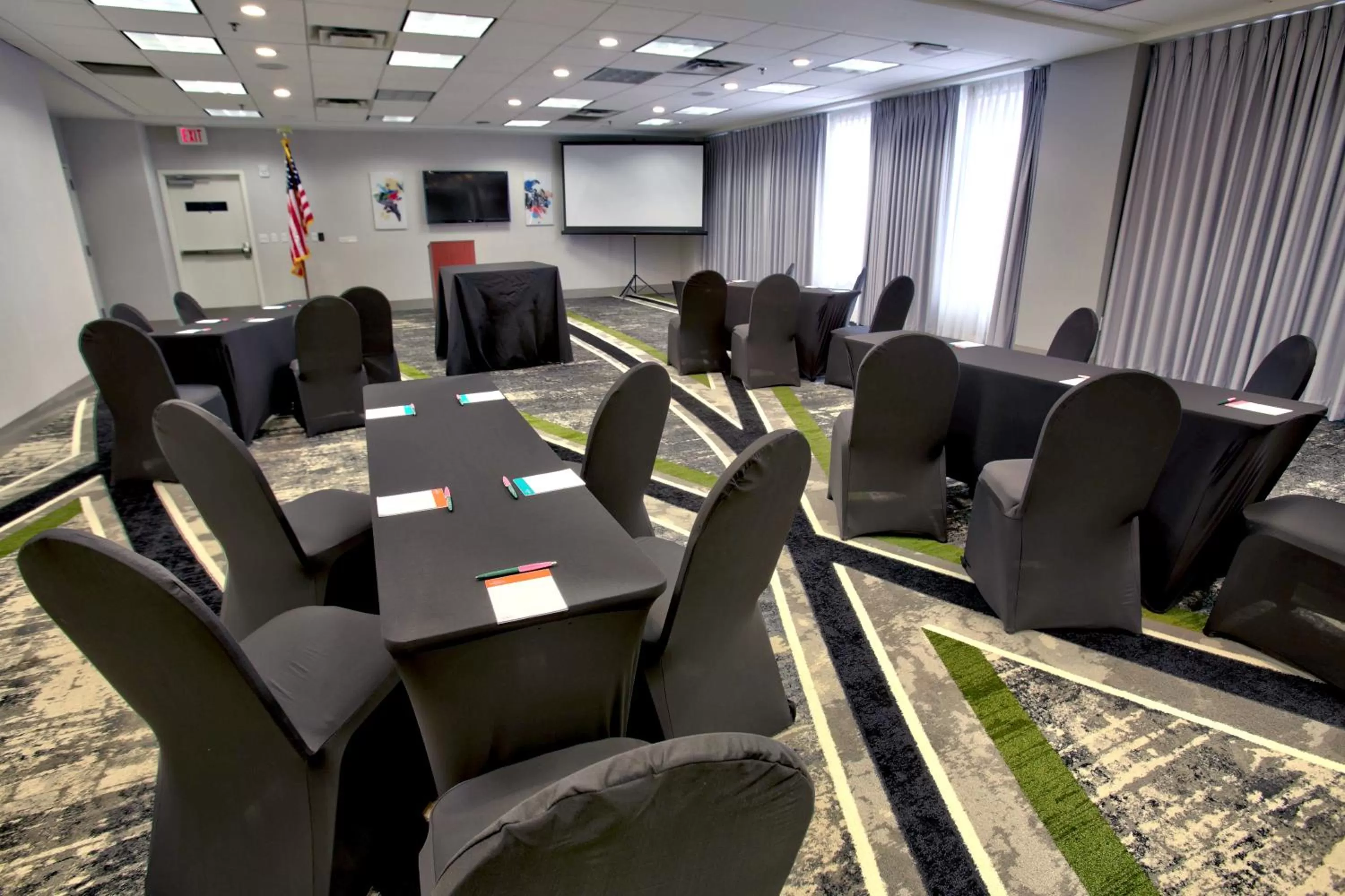 TV and multimedia in Hotel Indigo New Orleans - French Quarter by IHG