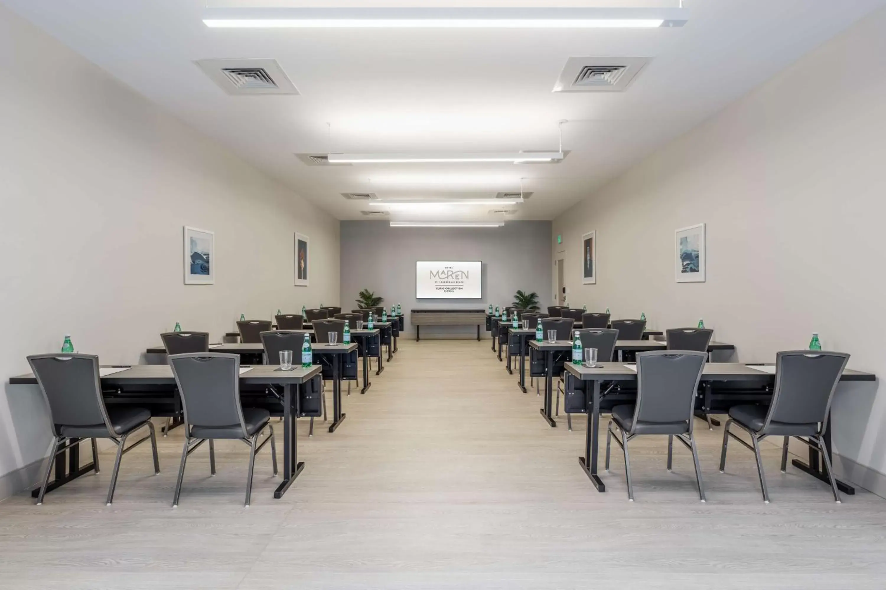 Meeting/conference room, Restaurant/Places to Eat in Hotel Maren Fort Lauderdale Beach, Curio Collection By Hilton