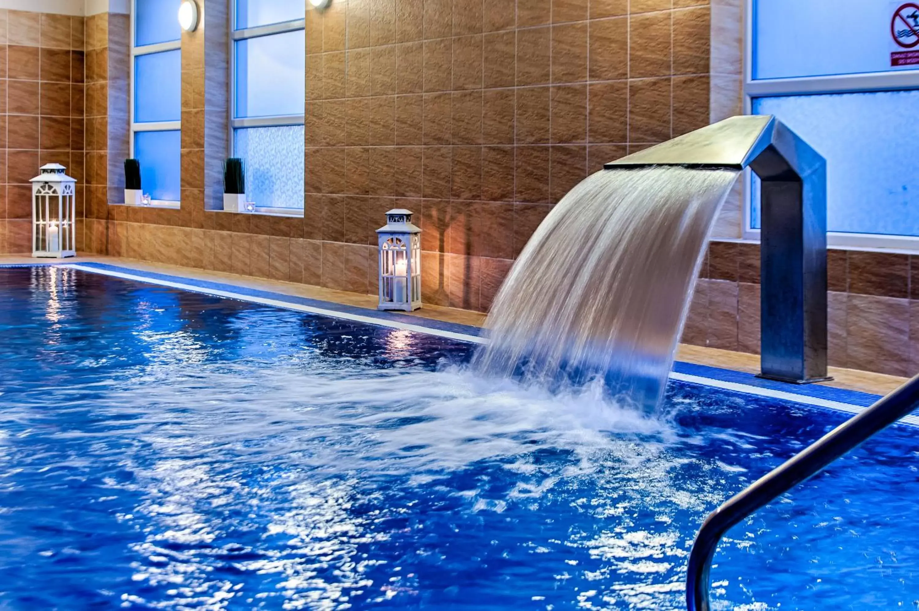 Swimming pool in Grand Royal Hotel Swimming pool in Grand Royal Hotel