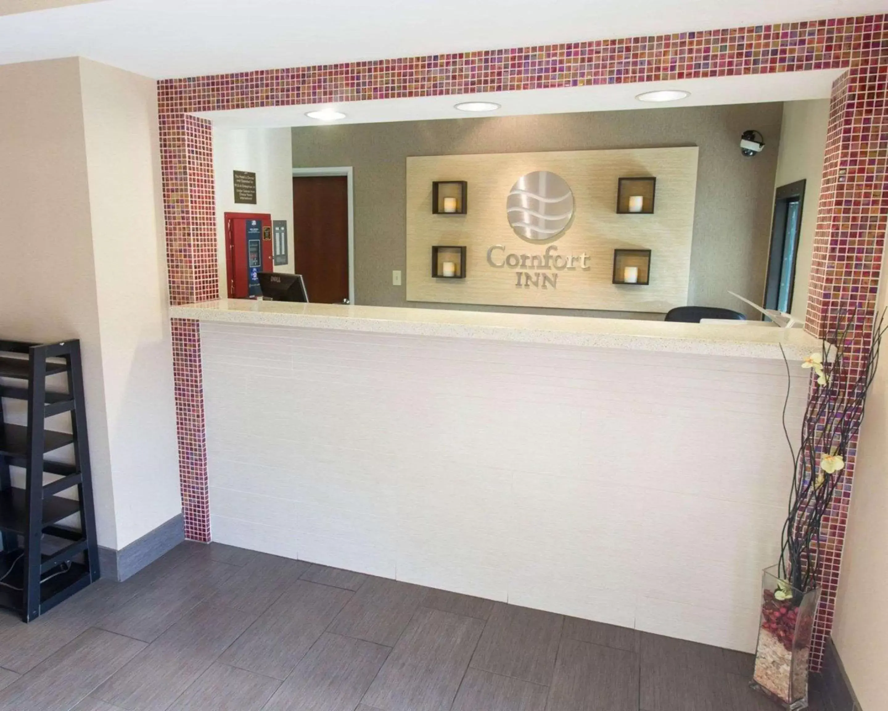 Lobby or reception in Comfort Inn Pittsburgh Crafton Lobby or reception in Comfort Inn Pittsburgh Crafton