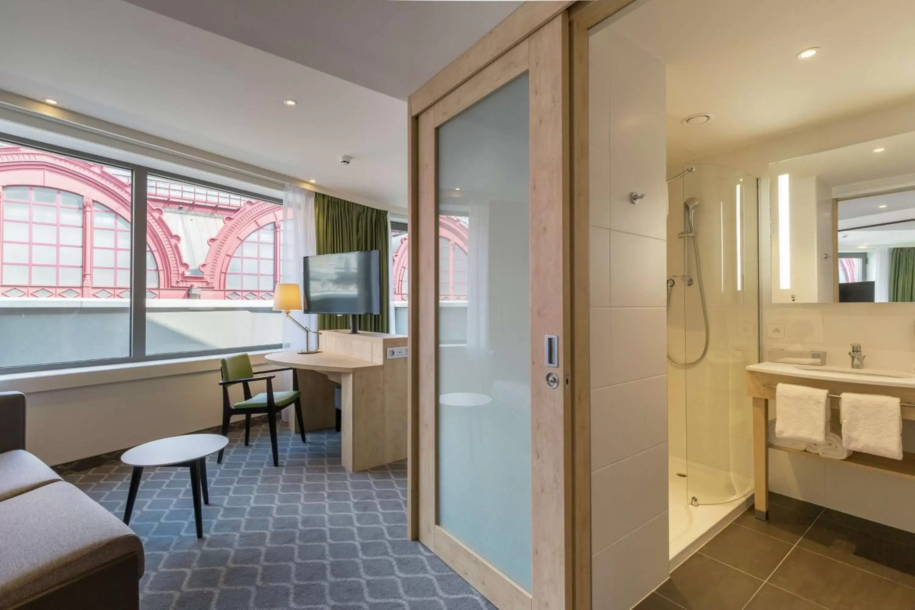 Bedroom, Bathroom in Hampton By Hilton Antwerp Central Station