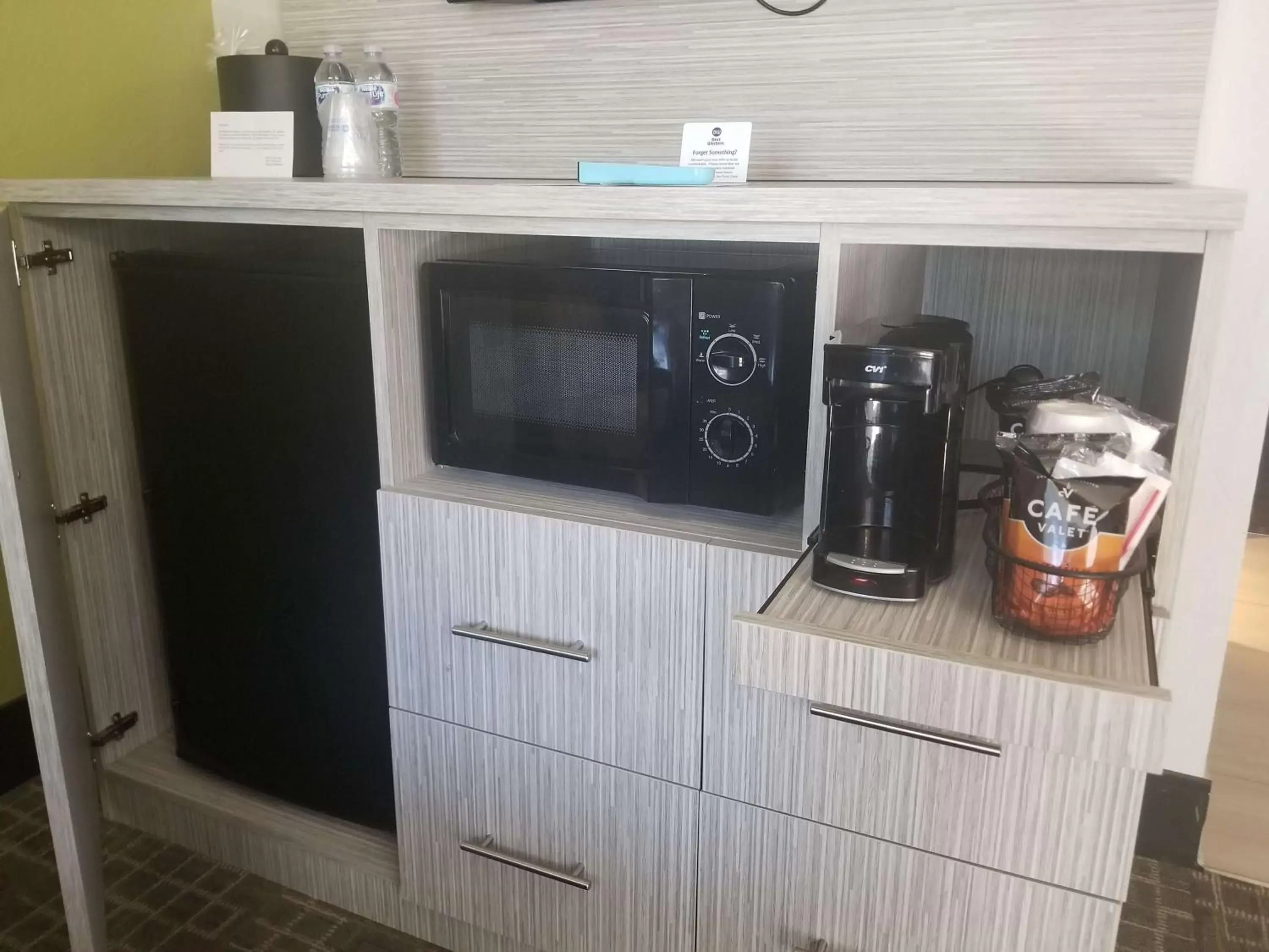 Other, Kitchen/Kitchenette in Best Western InnSuites Phoenix Hotel & Suites