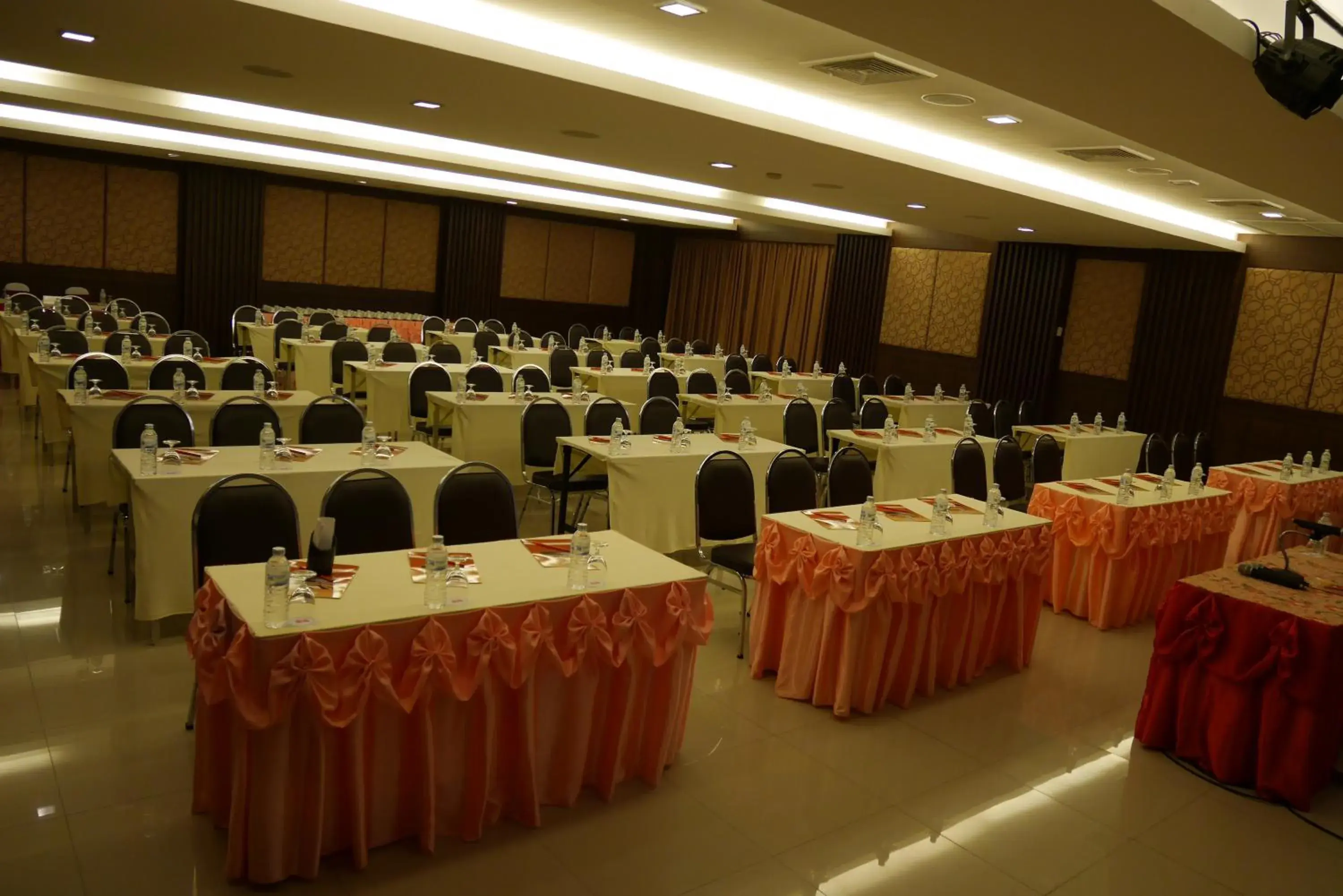 Meeting/conference room in Srisuksant Resort